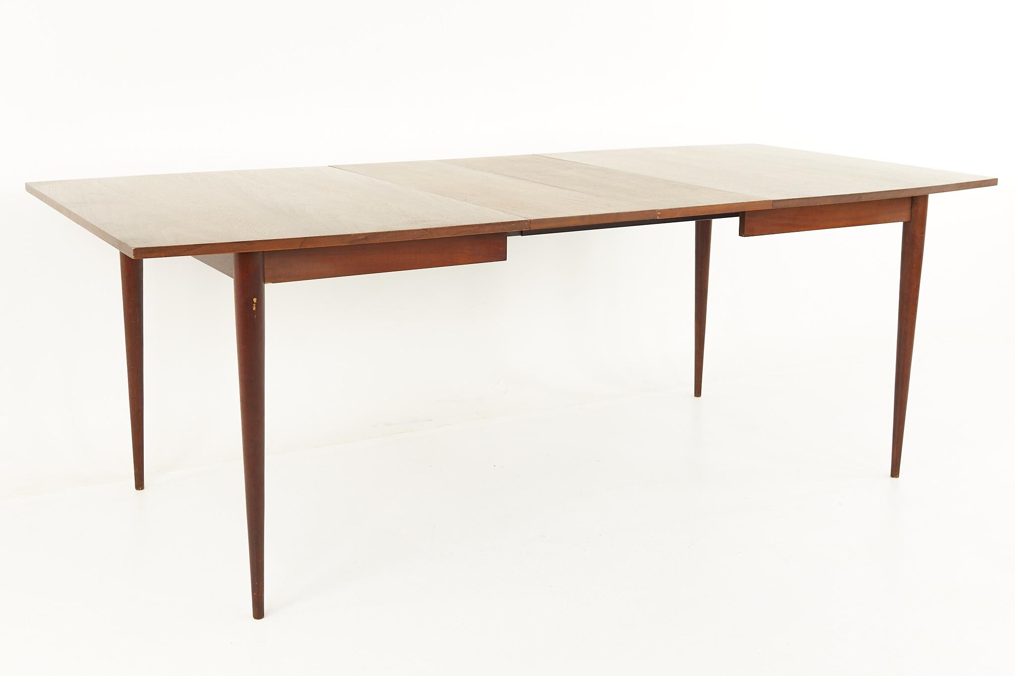 Broyhill Sculptra Mid Century Walnut Dining Table with 3 Leaves 6