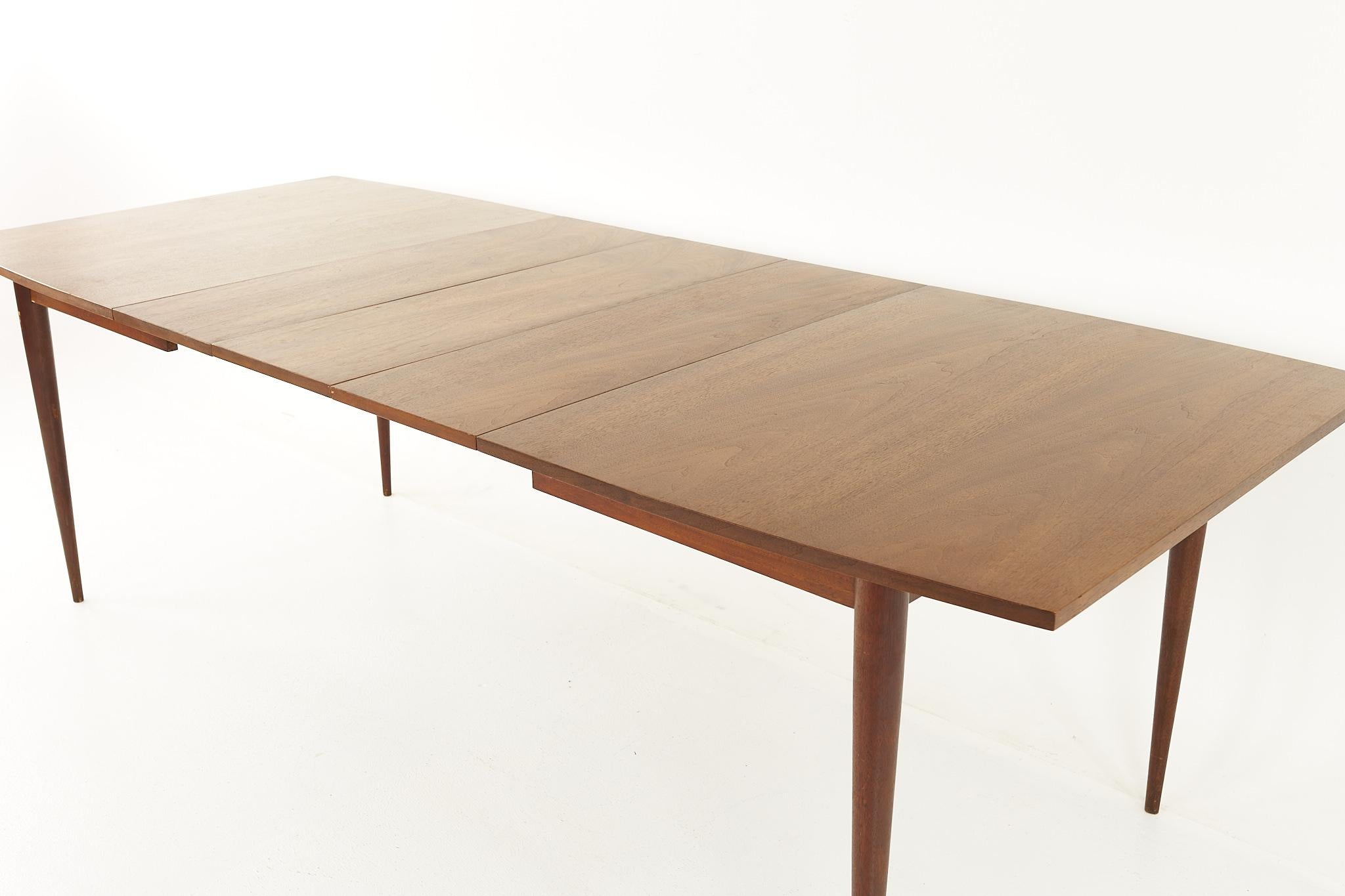 Broyhill Sculptra Mid Century Walnut Dining Table with 3 Leaves For Sale 10