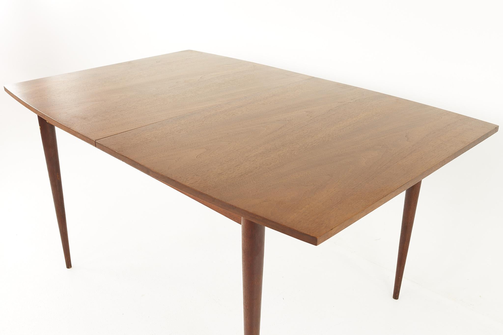 Mid-Century Modern Broyhill Sculptra Mid Century Walnut Dining Table with 3 Leaves For Sale