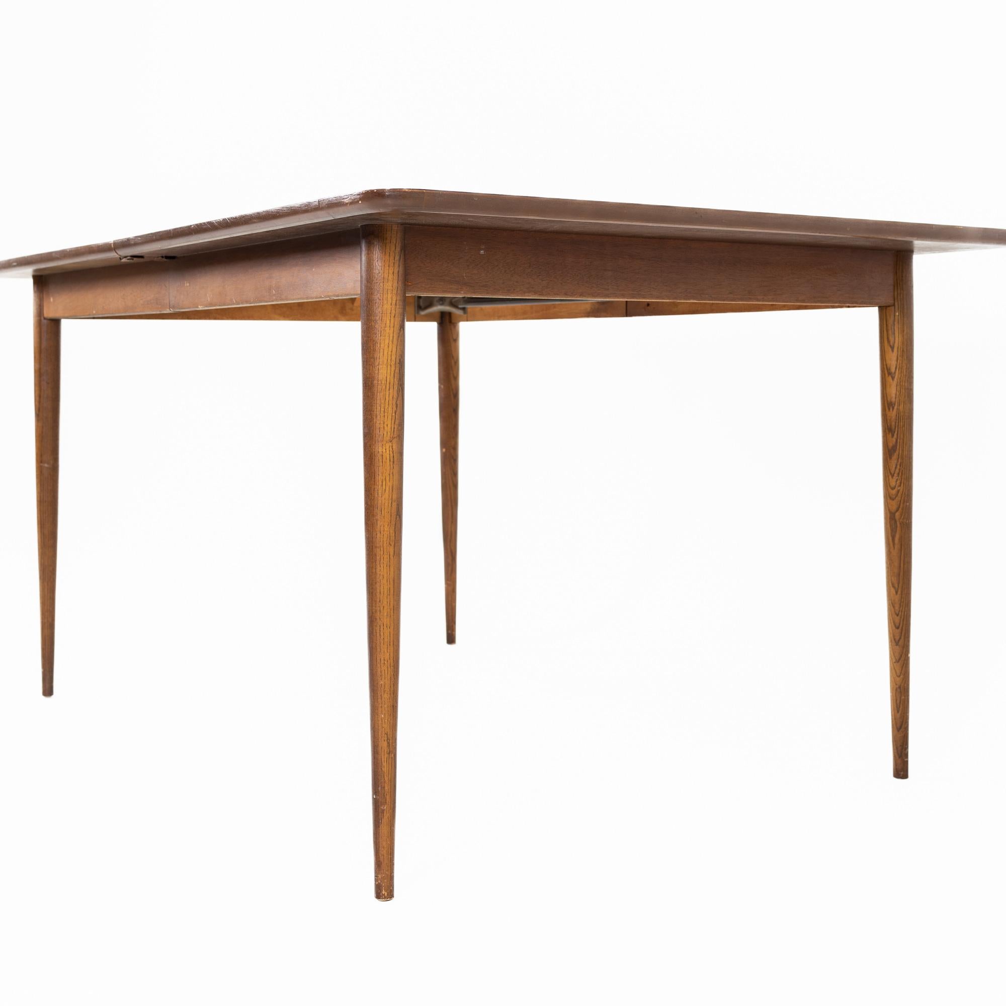 Late 20th Century Broyhill Style Mid-Century Laminate Top Dining Table For Sale