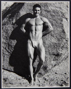 Bruce Bellas Conjunto de fotos vintage de los años 50 del modelo masculino Bert Elliott