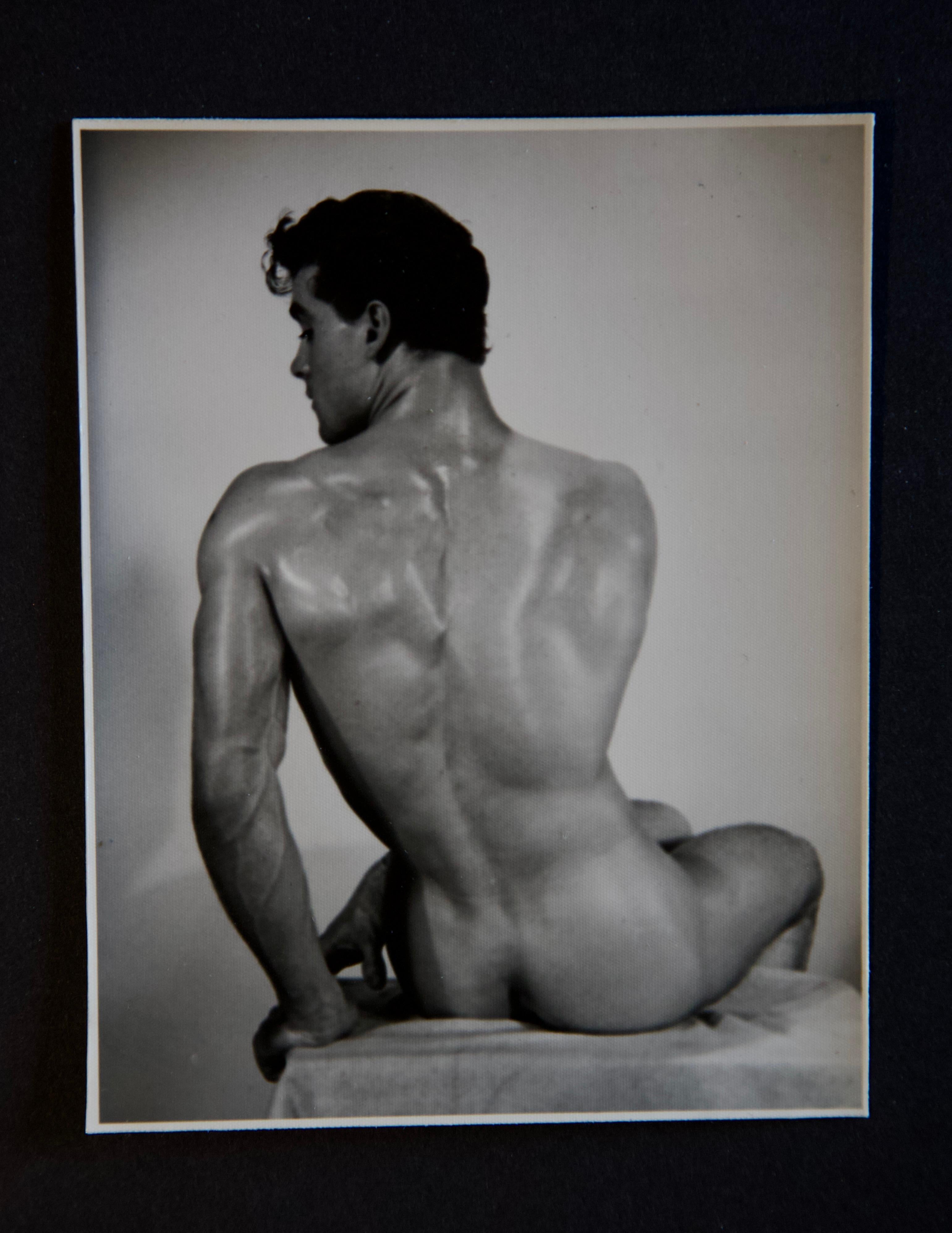 BRUCE BELLAS Vintage 1950s Photo Set of Male Physique model ED FURY en vente 1