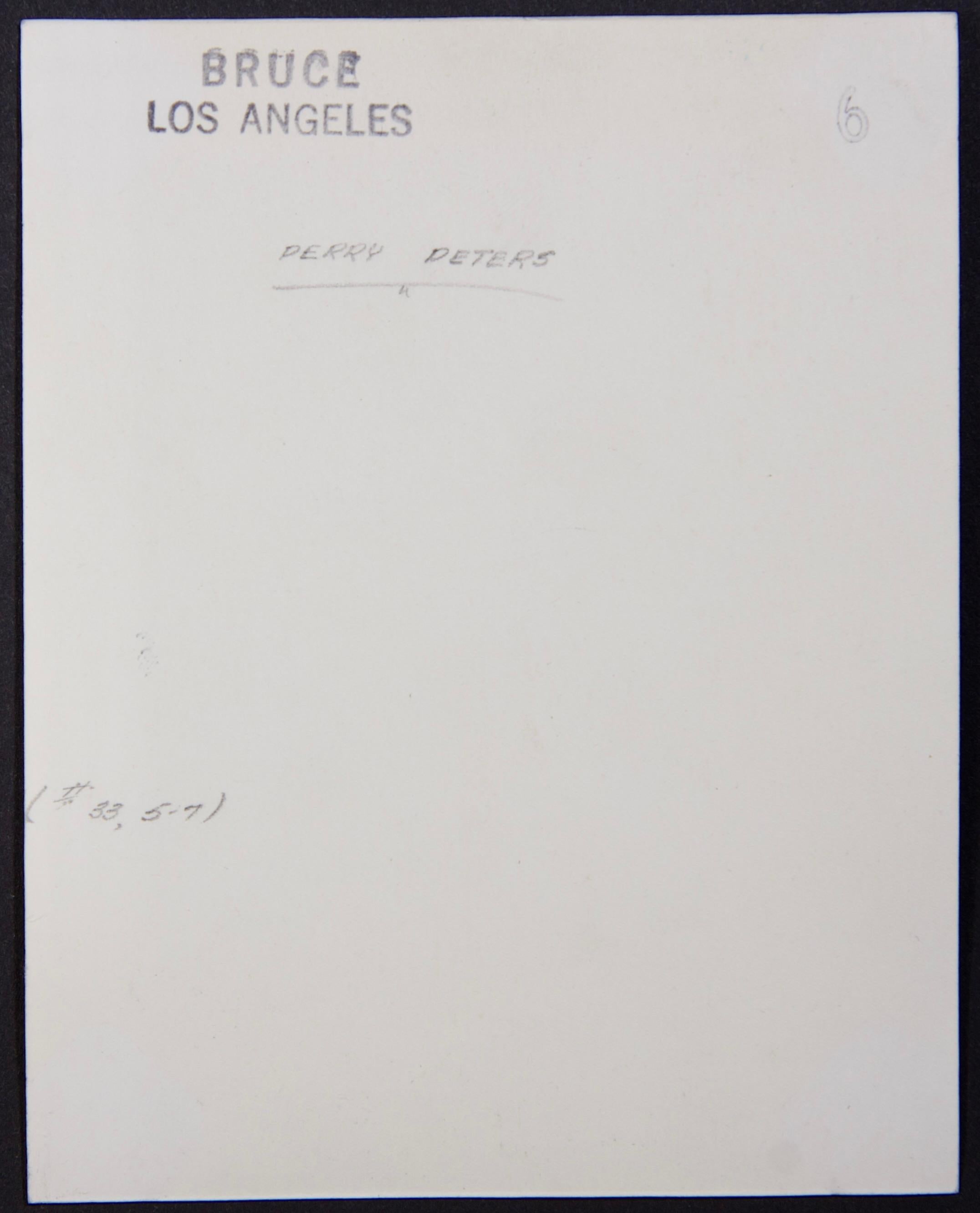 Bruce Bellas Vintage 1950s Photo Set of Male Physique model Perry Peters - Photograph de Bruce Bellas / Bruce of Los Angeles