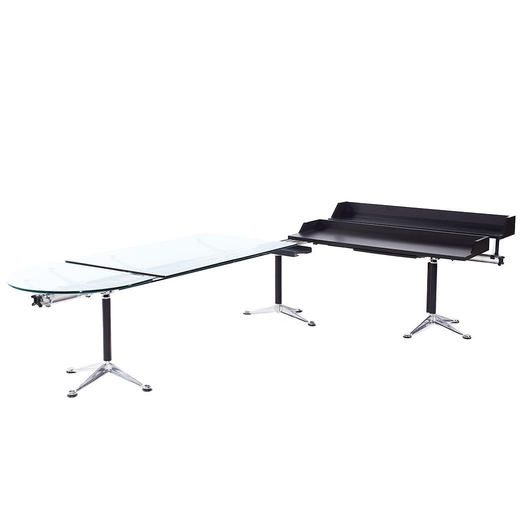 Mid-Century moderno Bruce Burdick per Herman Miller Scrivania direzionale di metà secolo in vendita