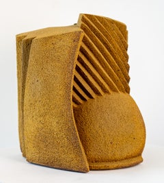 Vaso escultural: arte cerámico contemporáneo esculpido a mano