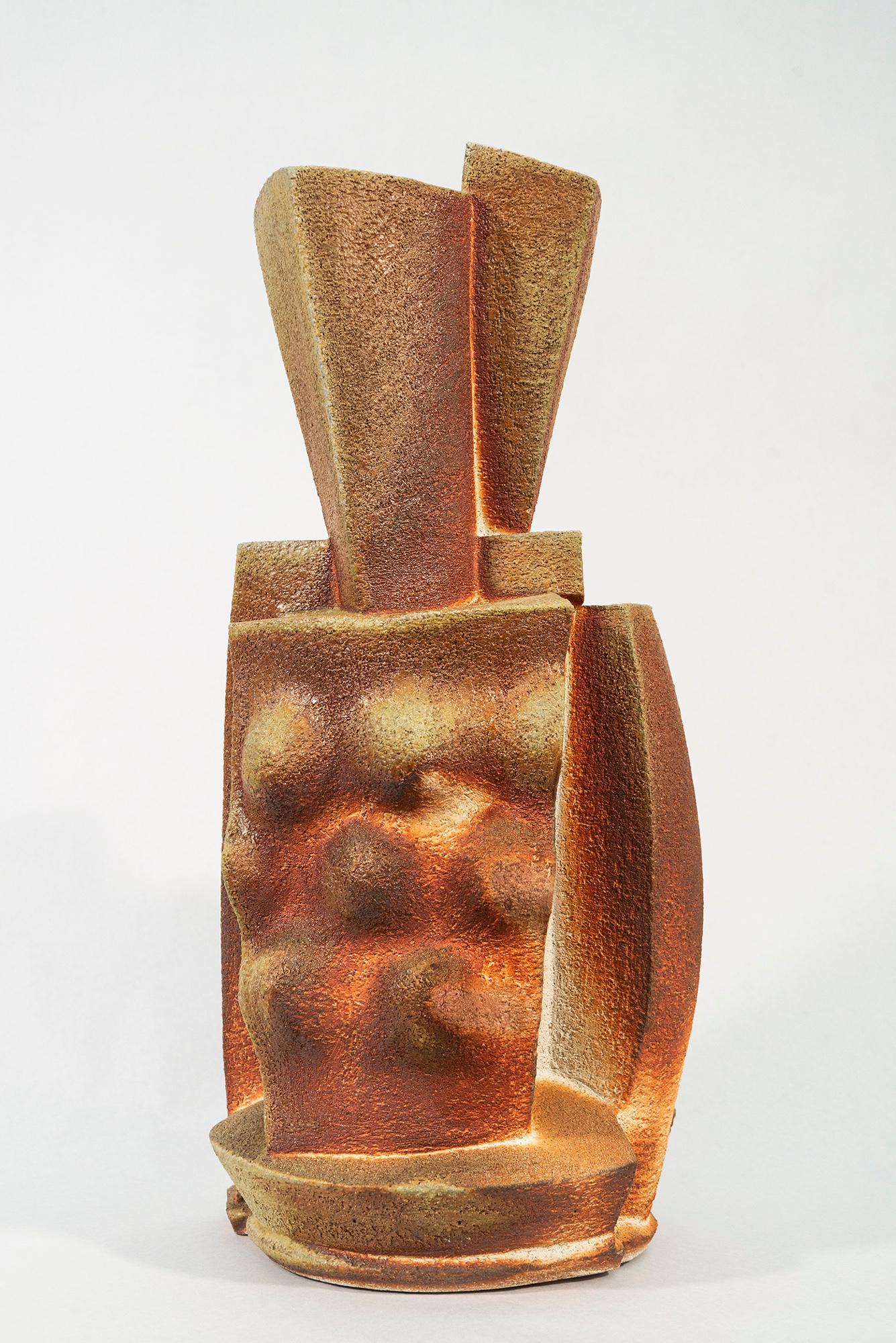 Vaso impilato Wood Fired - scultura astratta, smaltata, in ceramica, vaso - Sculpture Astratto di Bruce Cochrane