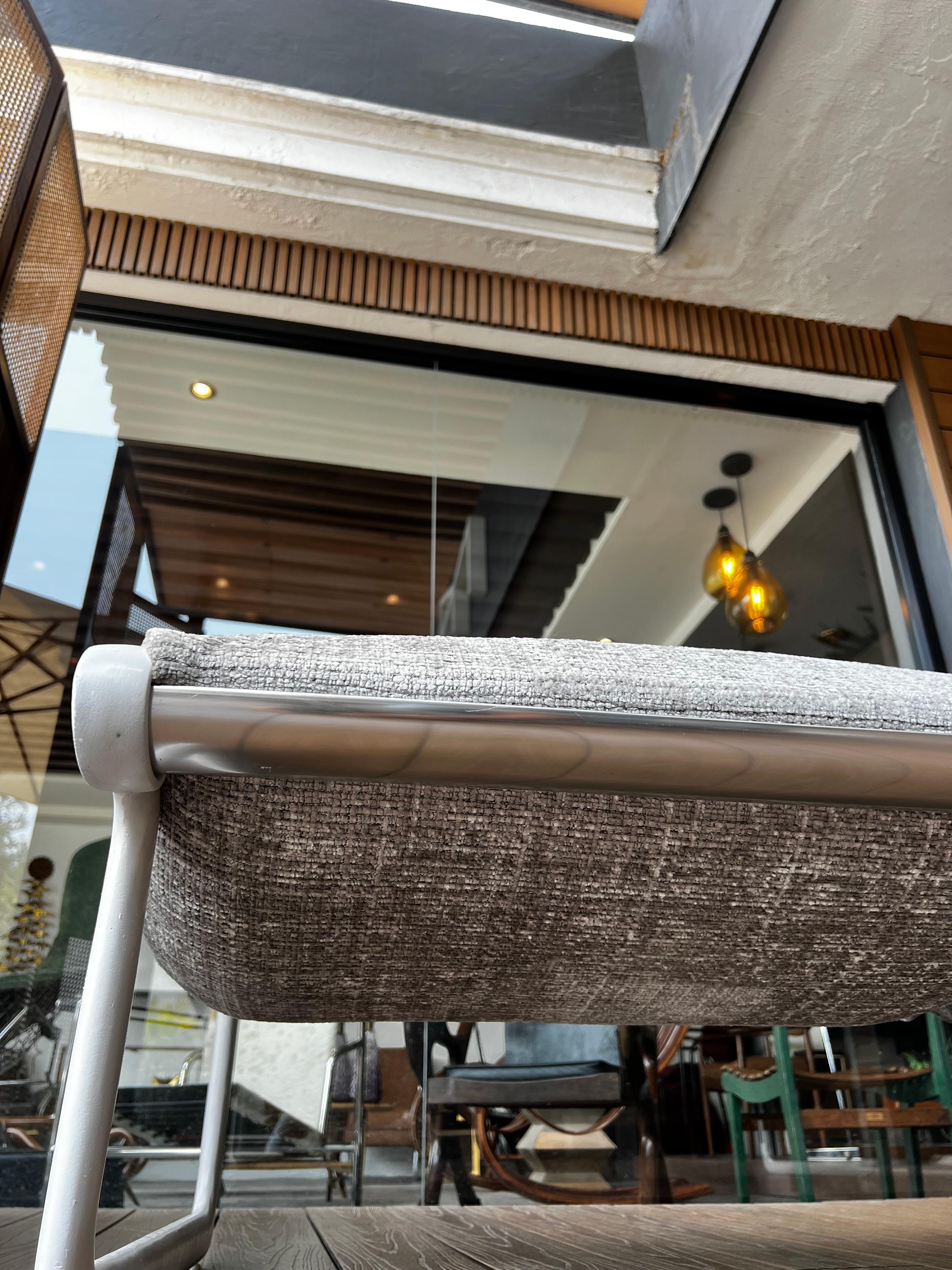 Bruce Hannah and Andrew Morrison for Knoll Int. Three-Seater Sofa For Sale 4