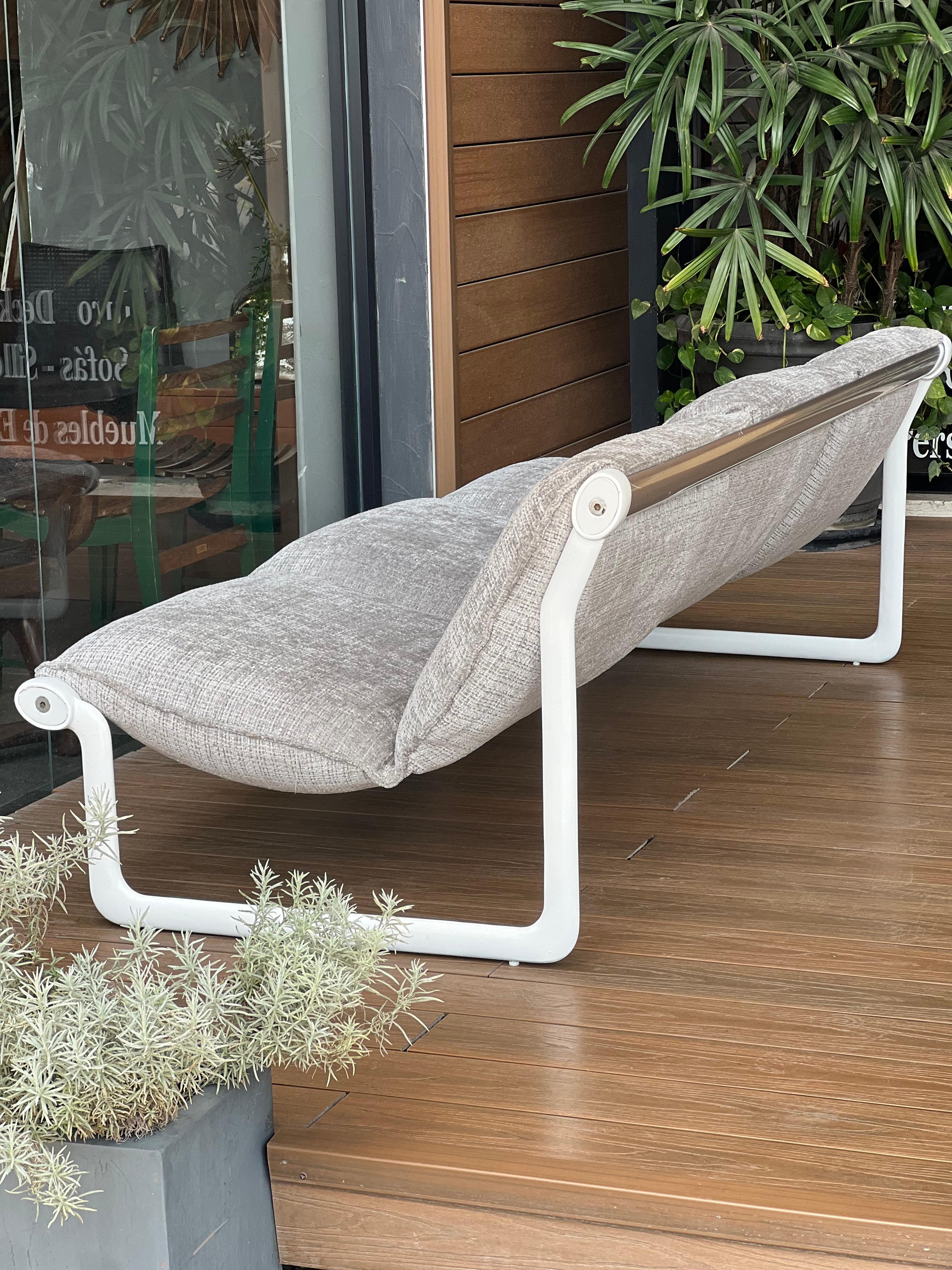 Bruce Hannah and Andrew Morrison for Knoll Int. Three-Seater Sofa In Good Condition For Sale In San Pedro Garza Garcia, Nuevo Leon