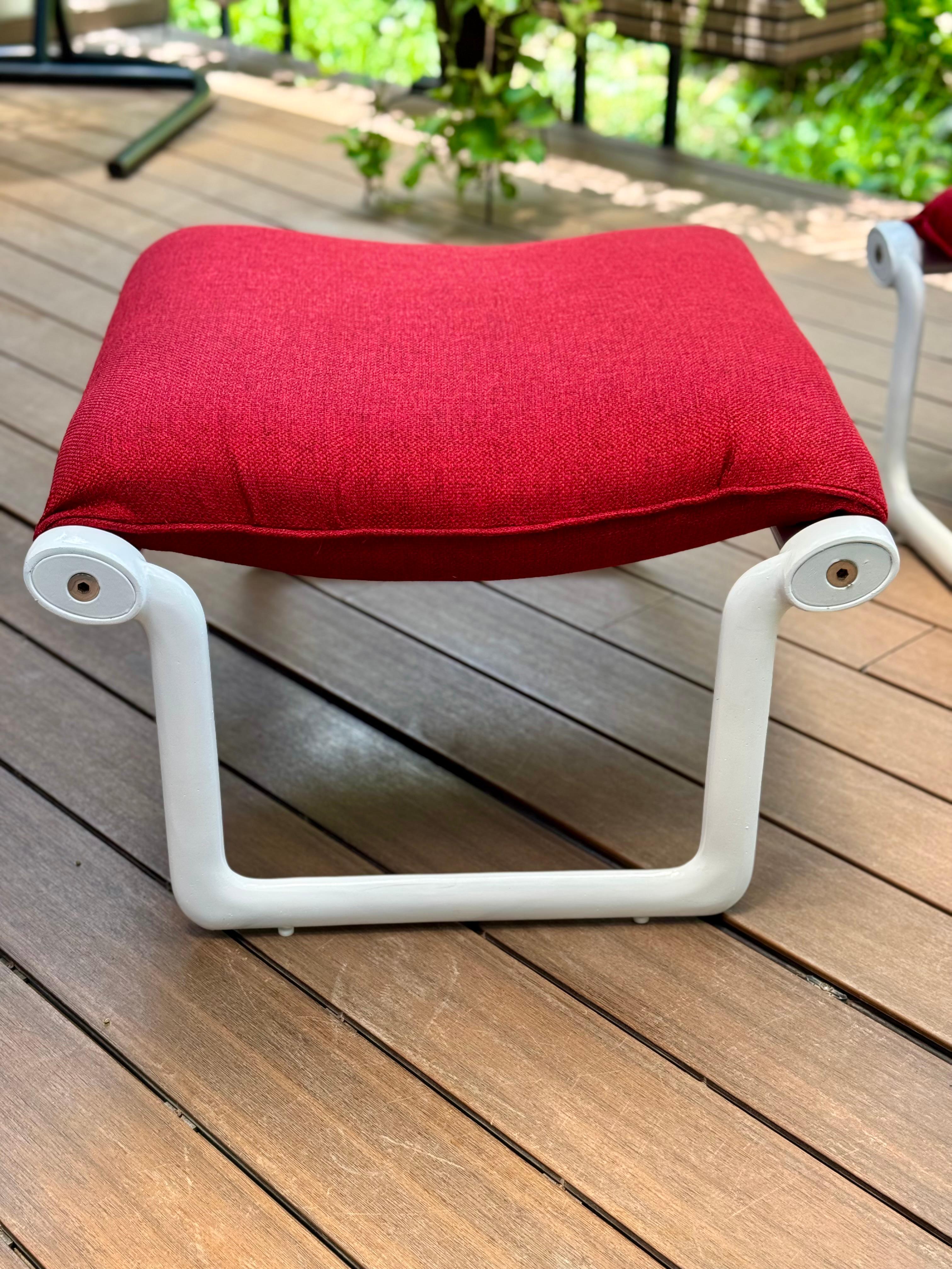 Bruce Hannah et Andrew Morrison, Knoll Int. Chaise longue et ottoman en vente 4