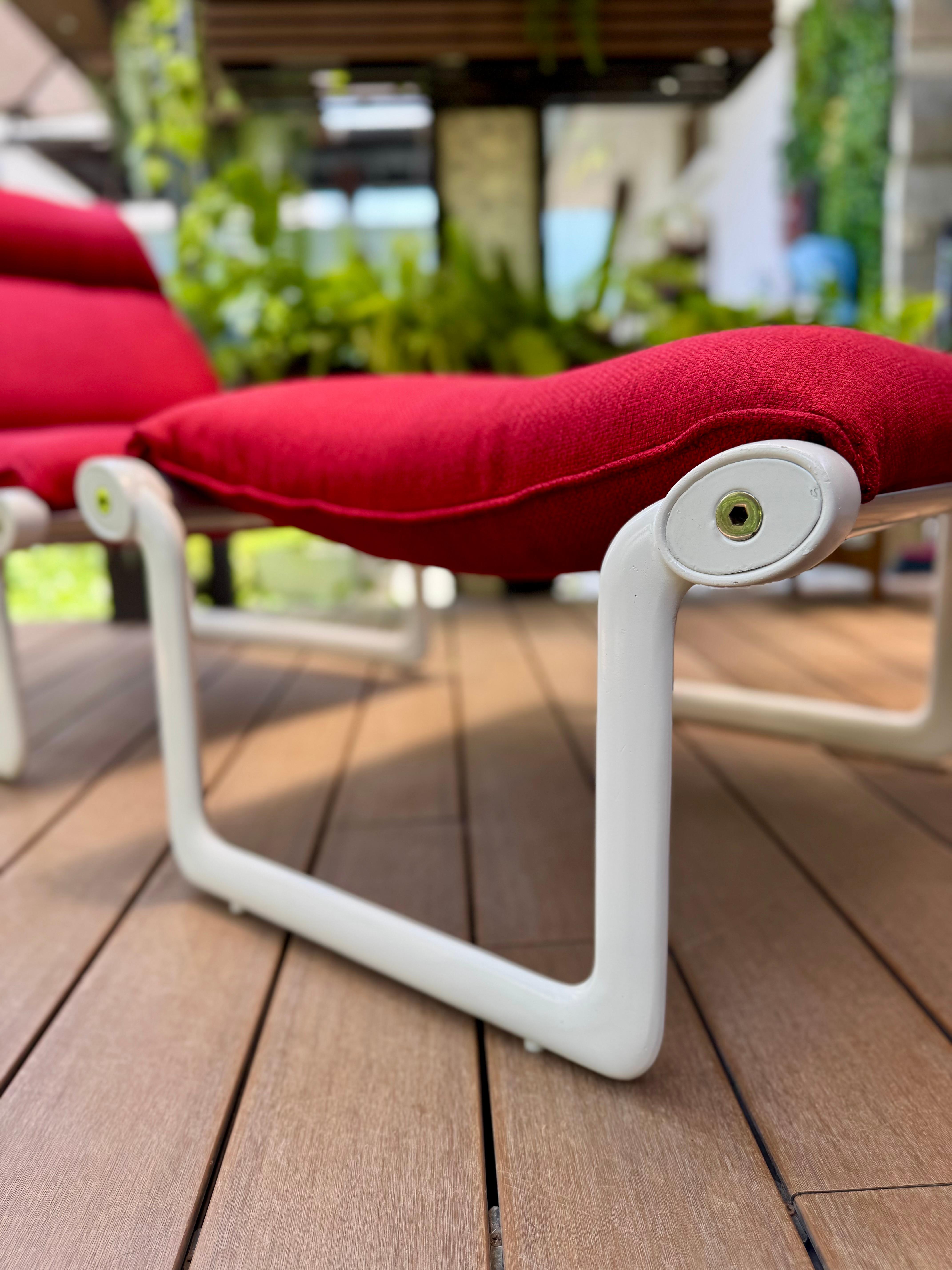 Bruce Hannah et Andrew Morrison, Knoll Int. Chaise longue et ottoman en vente 6