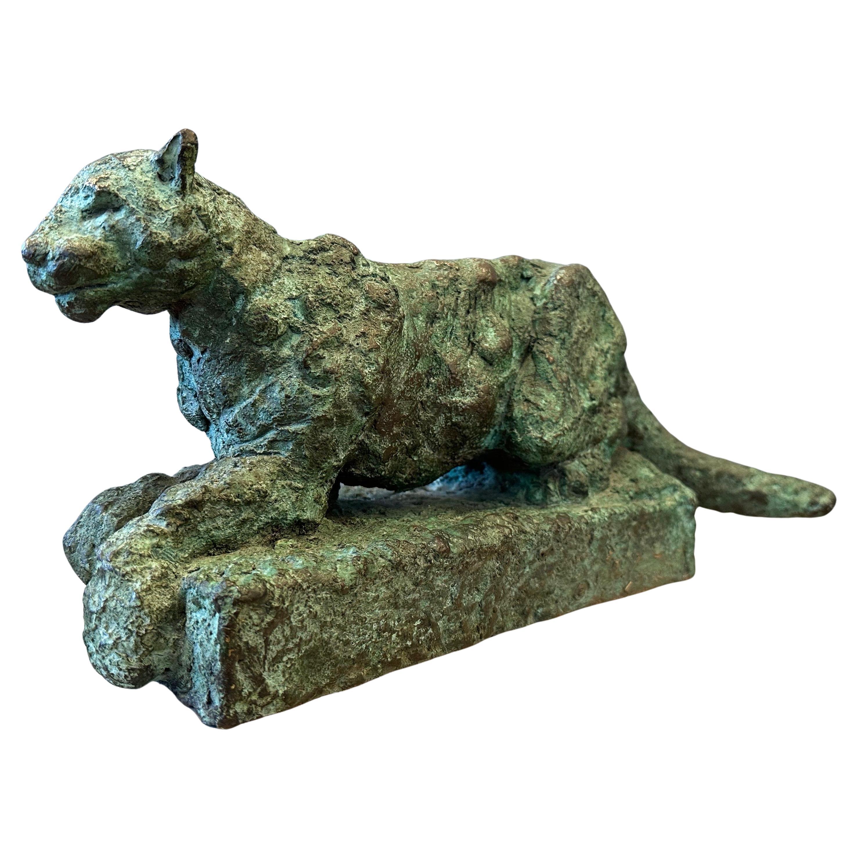 Sculpture Puma en bronze vert-de-gris de Bruce Hasson, signée et numérotée, début des années 2000