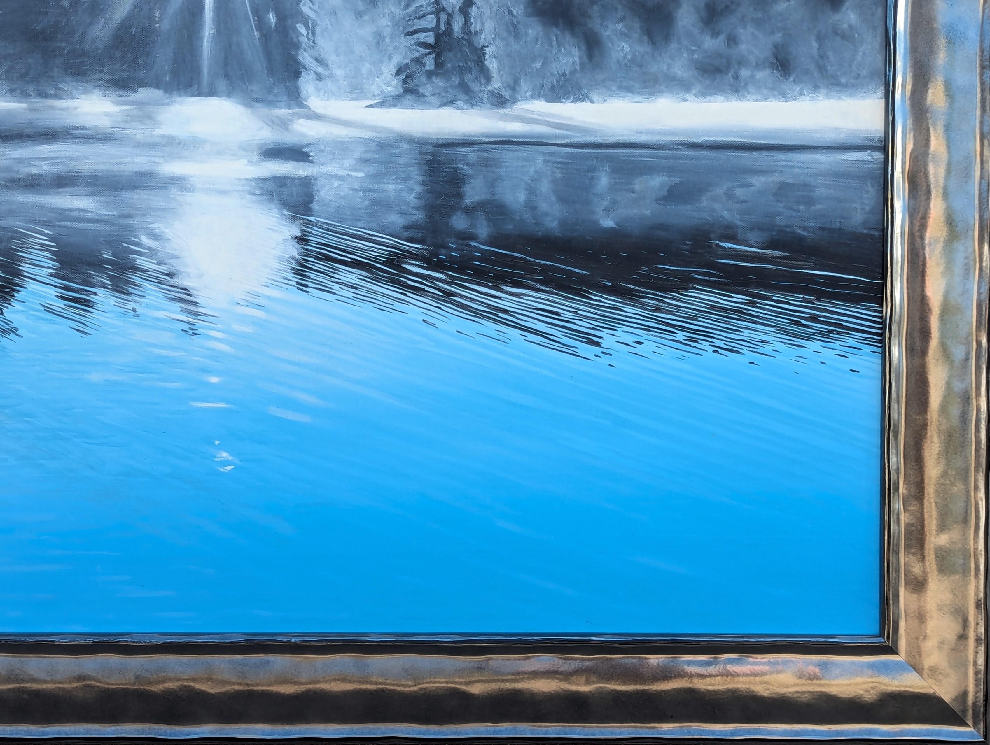 Contemporary Blue Toned Realistic Forest Lake Landscape Nature Painting (Pittura contemporanea di un lago boscoso) in vendita 3