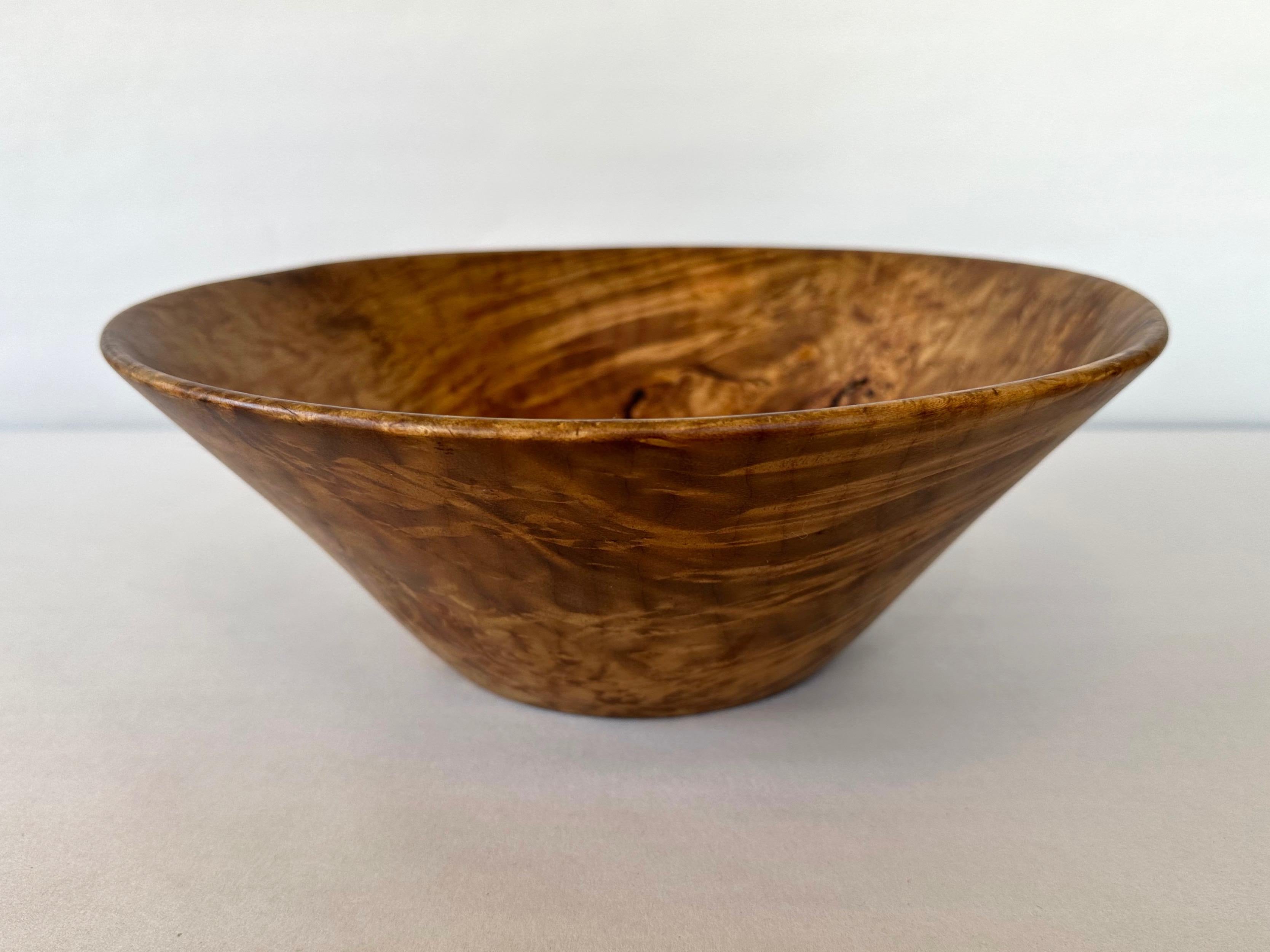 Bruce Mitchell Bay Laurel Burl Turned Wood Bowl, 1979 In Good Condition For Sale In San Francisco, CA