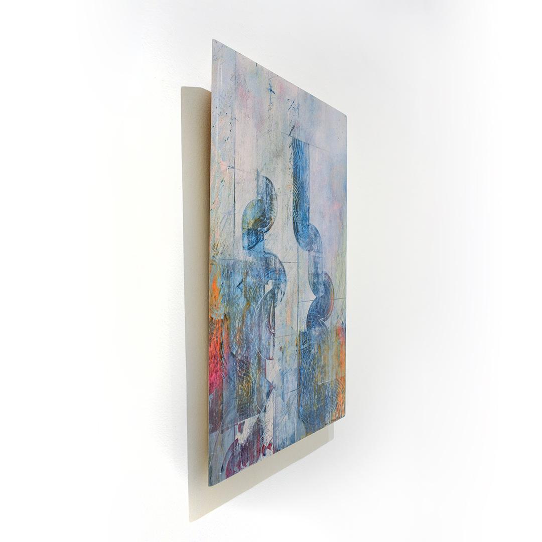 Gespräch zwischen Zeichen (abstraktes blaues Metallic-expressionistisches Gemälde in Blau) (Abstrakt), Art, von Bruce Murphy