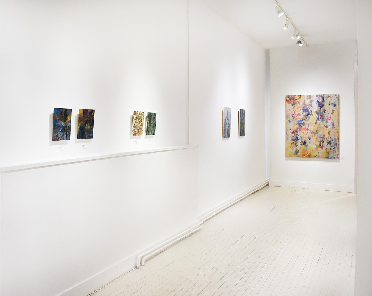 Potenzial der Chance I (Abstraktische expressionistische Malerei in Grün, Blau und Gold) (Grau), Abstract Drawing, von Bruce Murphy