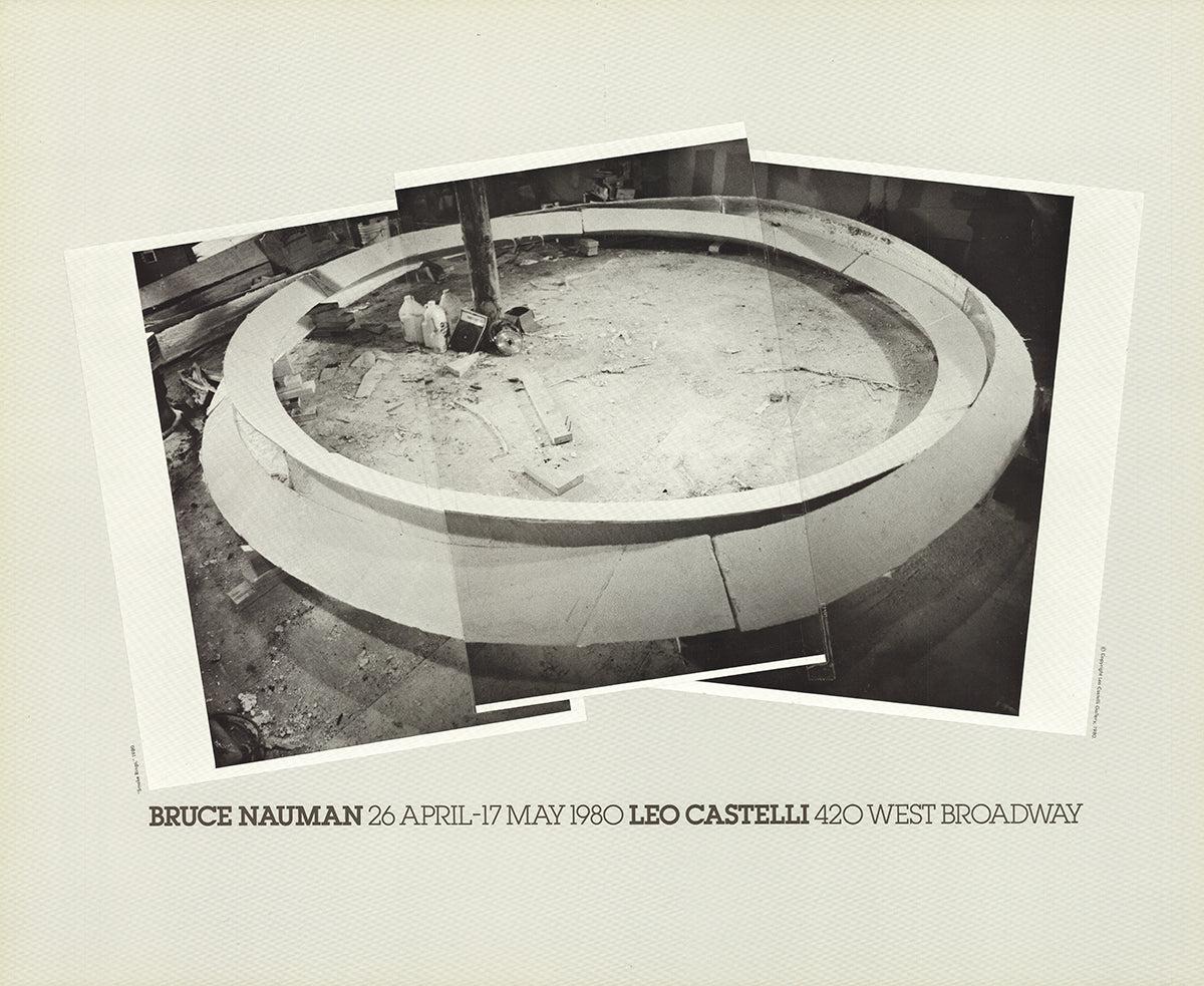 Éste es un cartel de exposición original de Bruce Nauman, titulado Anillos ahumados, para su exposición en la Galería Leo Castelli en 1980. La instalación Anillos Ahumados de Bruce Nauman explora los temas de la percepción sensorial, la repetición y