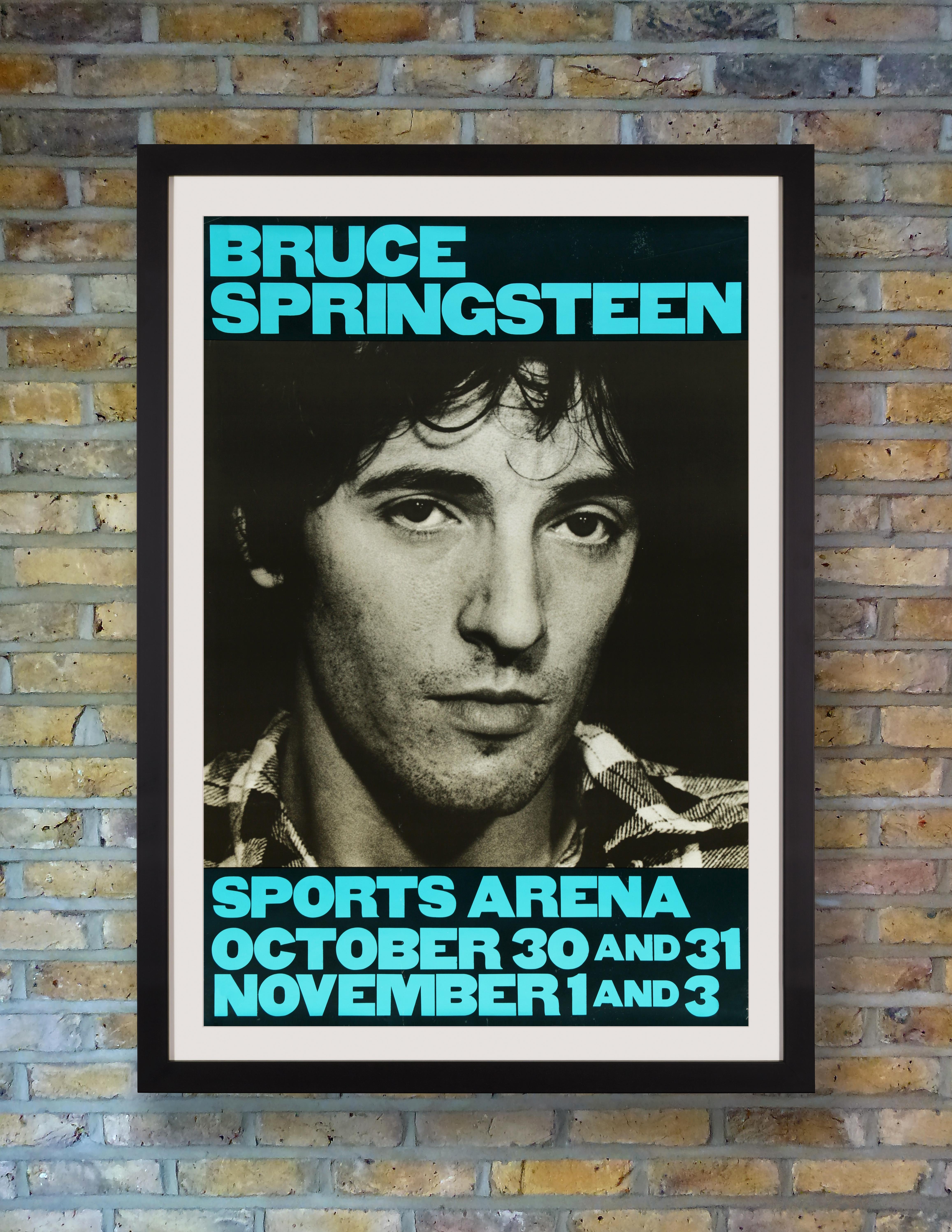 Ein seltenes, übergroßes Konzertplakat für eine Reihe von vier Konzerten von Bruce Springsteen und der E Street Band in der Los Angeles Sports Arena vom 30. Oktober bis 3. November 1980 zur Unterstützung von Springsteens fünftem Studioalbum 