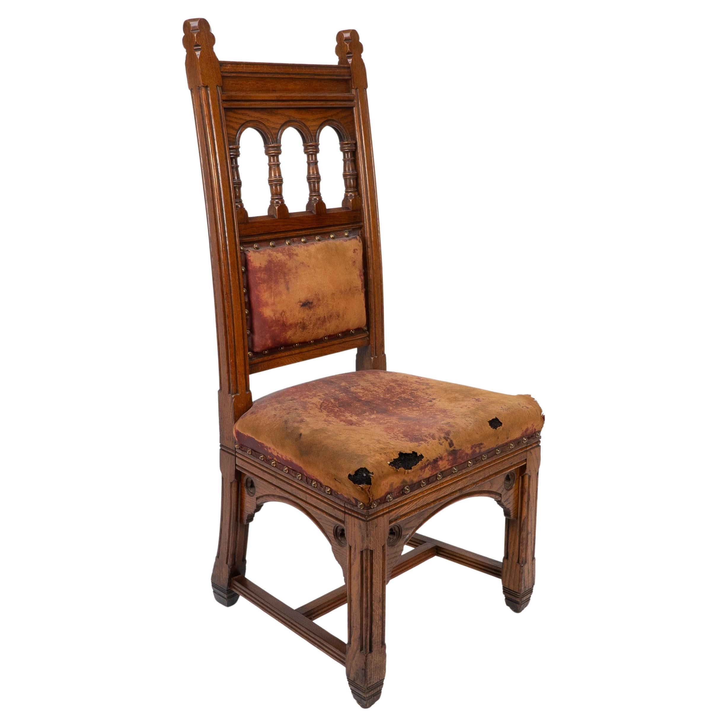 Chaise néo-gothique à haut dossier en chêne avec tissu d'ameublement d'origine de Bruce Talbert