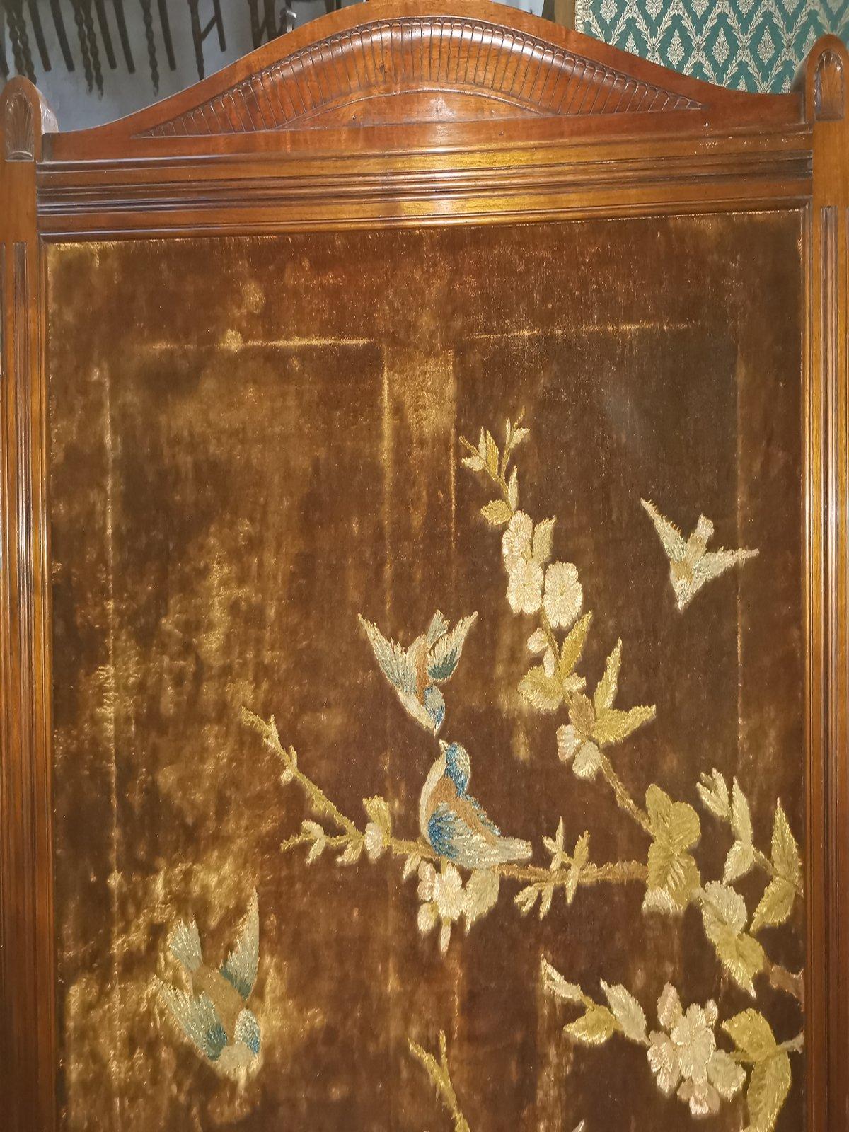 Gillows attr, An Aesthetic Movement Three-Fold Screen with Birds Amongst Blossom For Sale 2