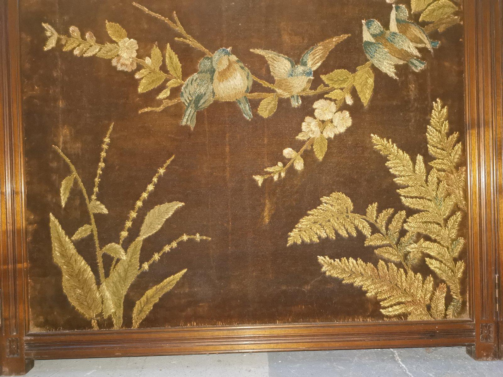 Gillows attr, An Aesthetic Movement Three-Fold Screen with Birds Amongst Blossom For Sale 5