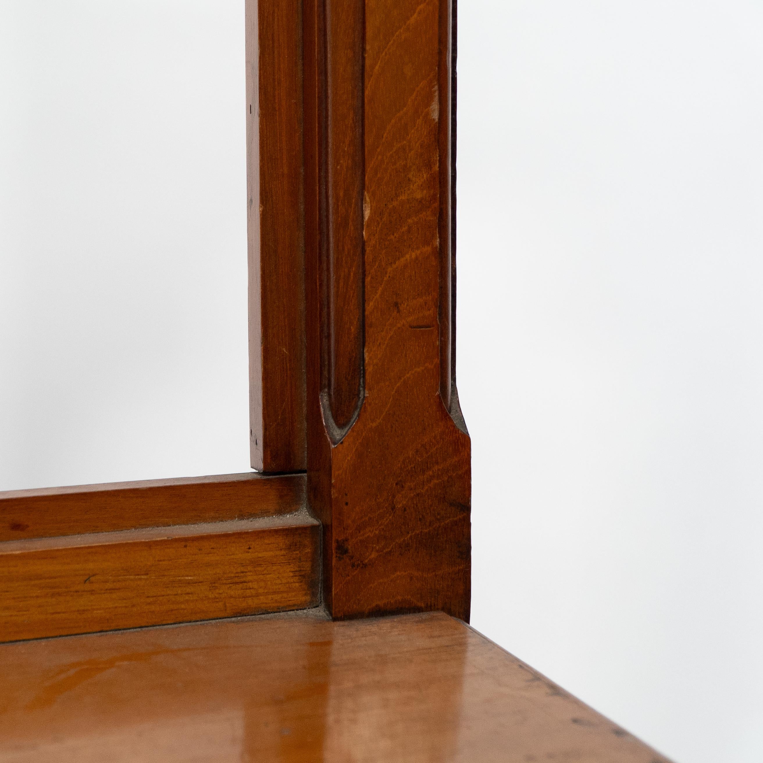 Bruce Talbert attr, Coppia di sedie da sala in legno di noce in stile gotico revival in vendita 11