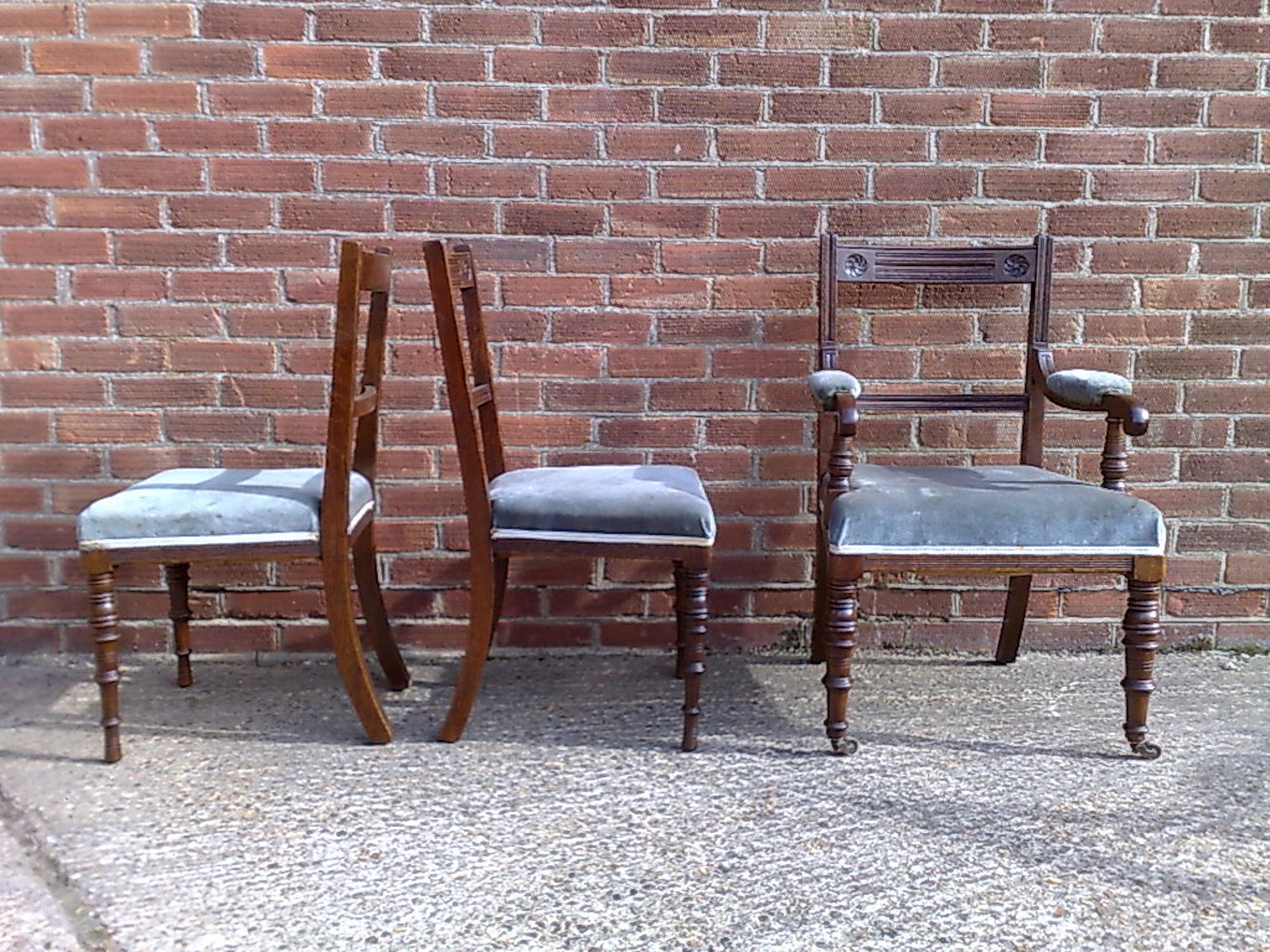 Bruce Talbert Attri Six Aesthetic Movement Oak Dining Chairs with Carved Florets In Good Condition In London, GB