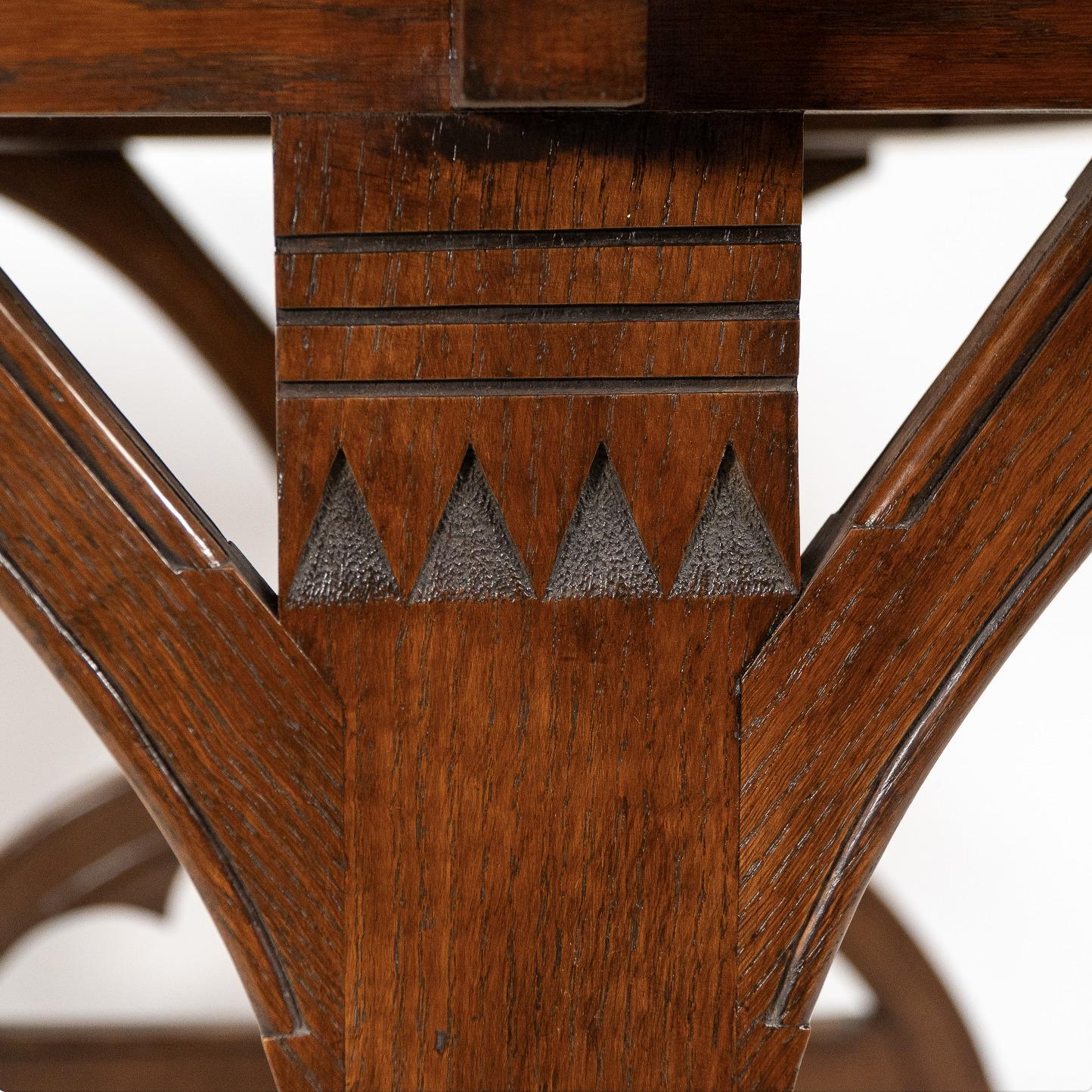 Bruce Talbert attributed for Cox & Sons. A good period Gothic Revival oak desk For Sale 4