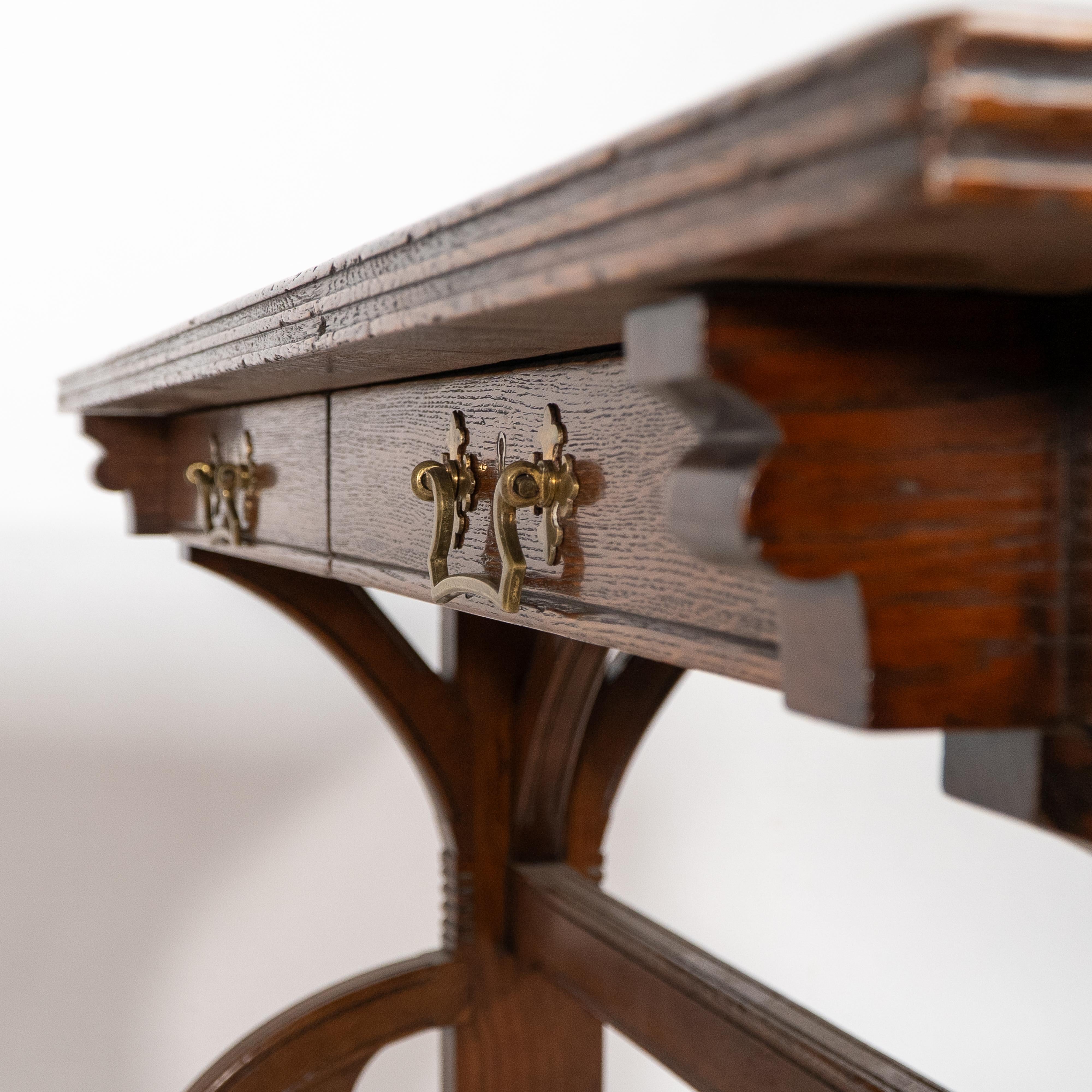 Bruce Talbert attributed for Cox & Sons. A good period Gothic Revival oak desk For Sale 8