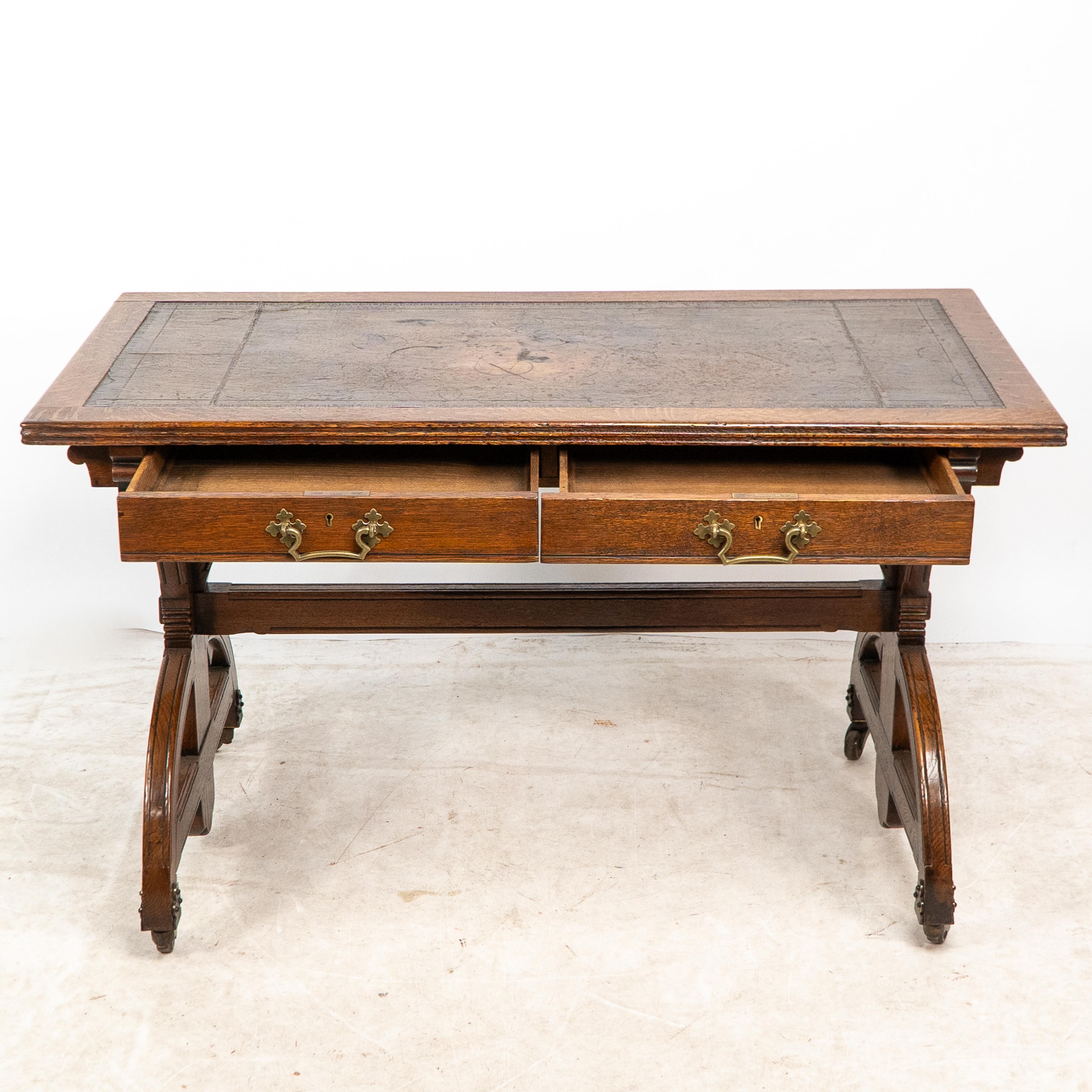 English Bruce Talbert attributed for Cox & Sons. A good period Gothic Revival oak desk For Sale
