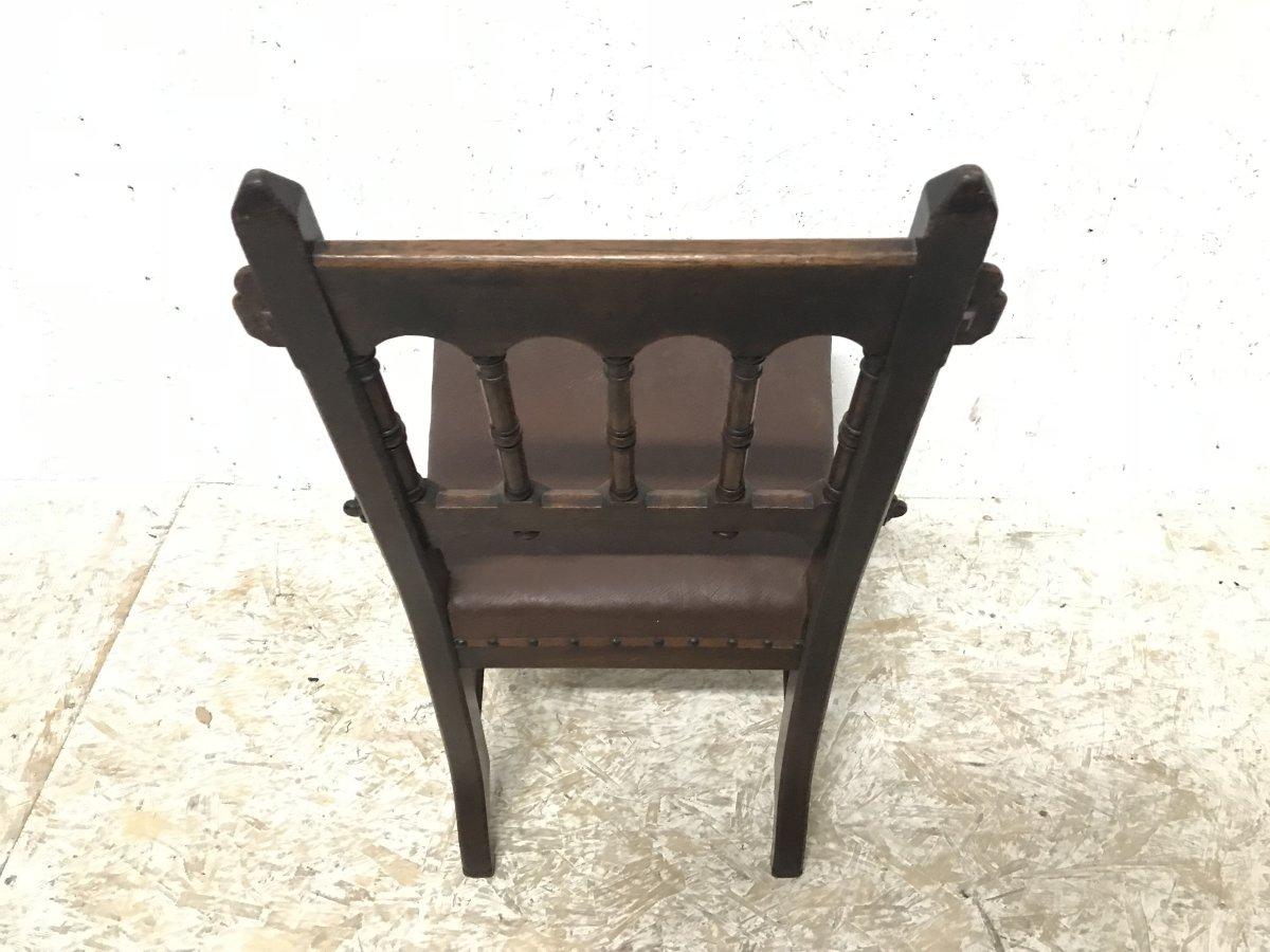 Bruce Talbert for Gillows & Co., a Rare Gothic Revival Walnut Side or Desk Chair In Good Condition In London, GB