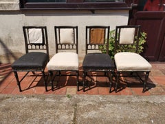 Bruce Talbert. Gillows, quatre chaises de salle à manger du mouvement esthétique en bois d'ébène et doré