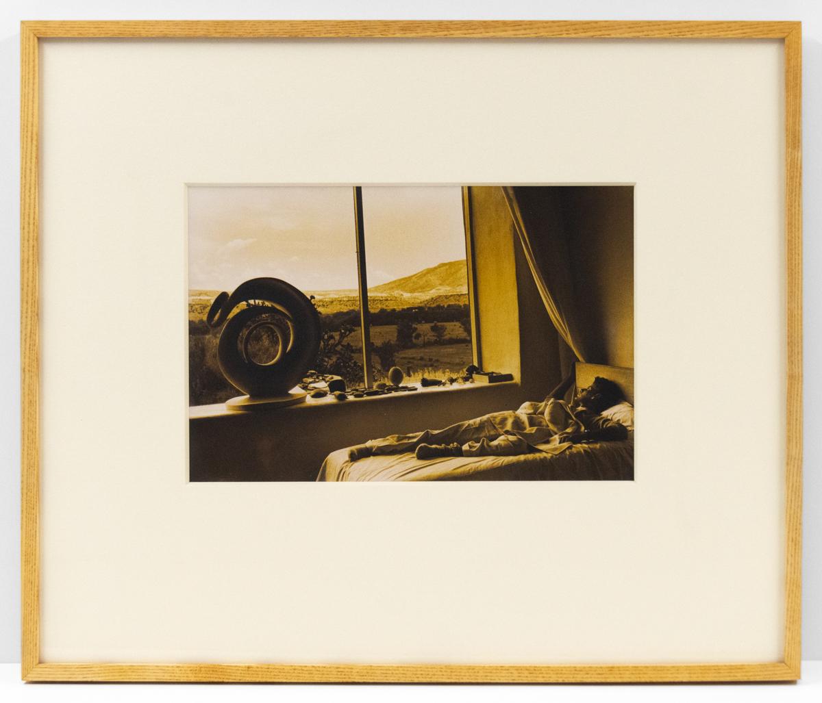 Calvin Klein sul letto di Georgia O'Keeffe
1983

Varie iscrizioni a matita, verso

Stampa alla gelatina d'argento

10,75 x 14 pollici, foglio

Contattare la galleria per il prezzo.