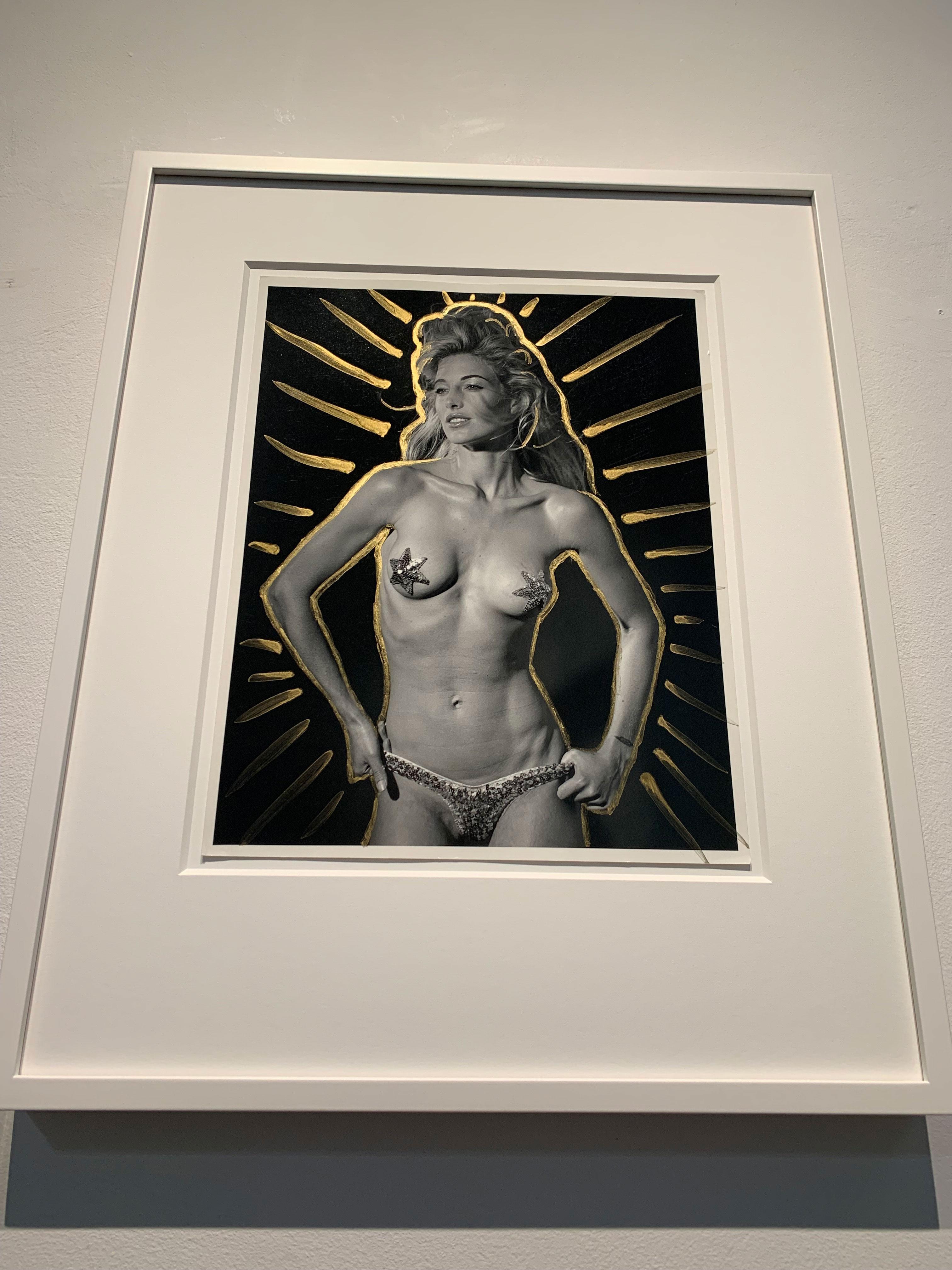 Elaine Irwin Mellencamp, nicht gebürstet mit Goldfarbe, für Pirelli 1998 (Schwarz), Black and White Photograph, von Bruce Weber