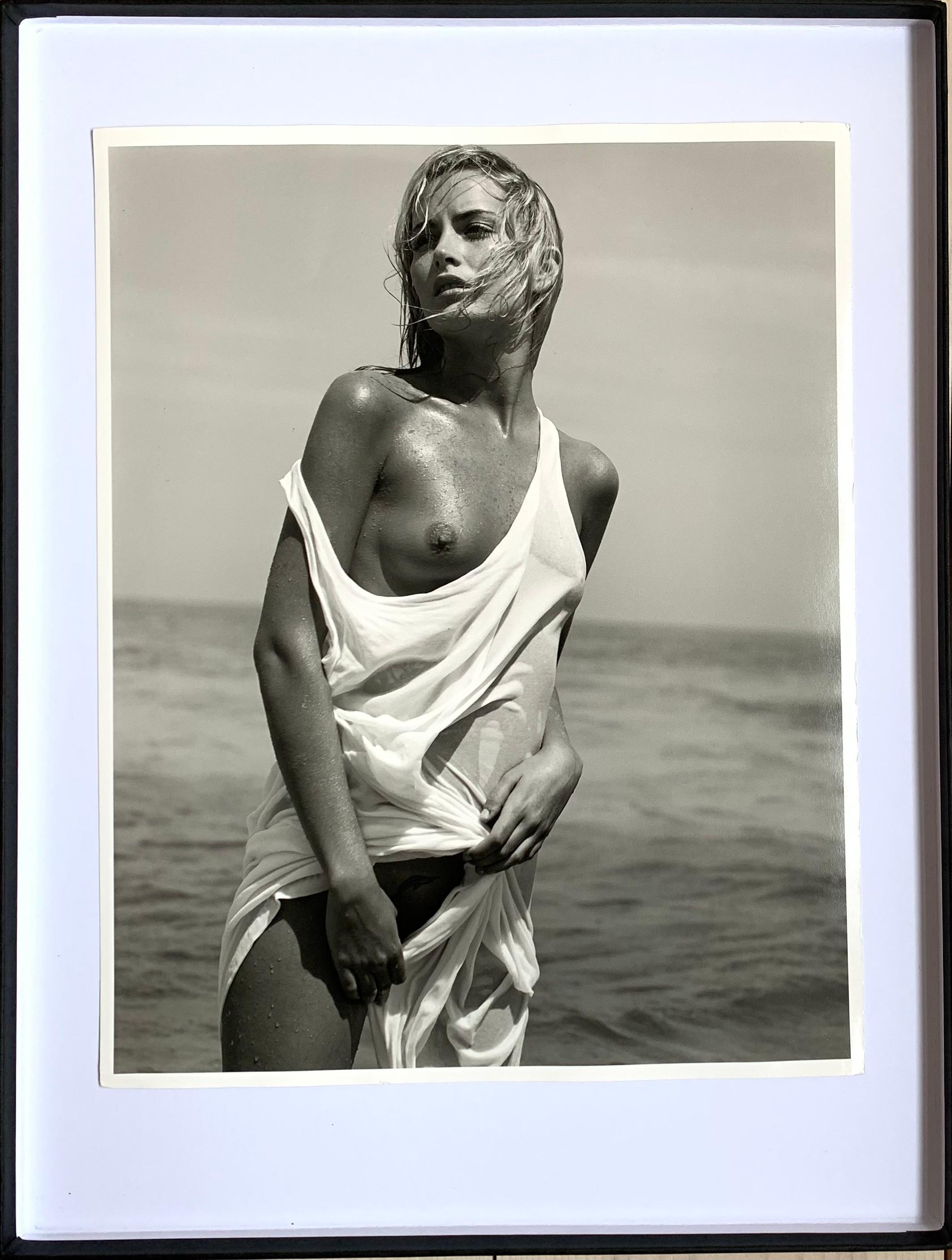 Georgina Grenville - Semi Nude - Pirelli session (1997) for the 1998 Pirelli Cal - Photograph by Bruce Weber