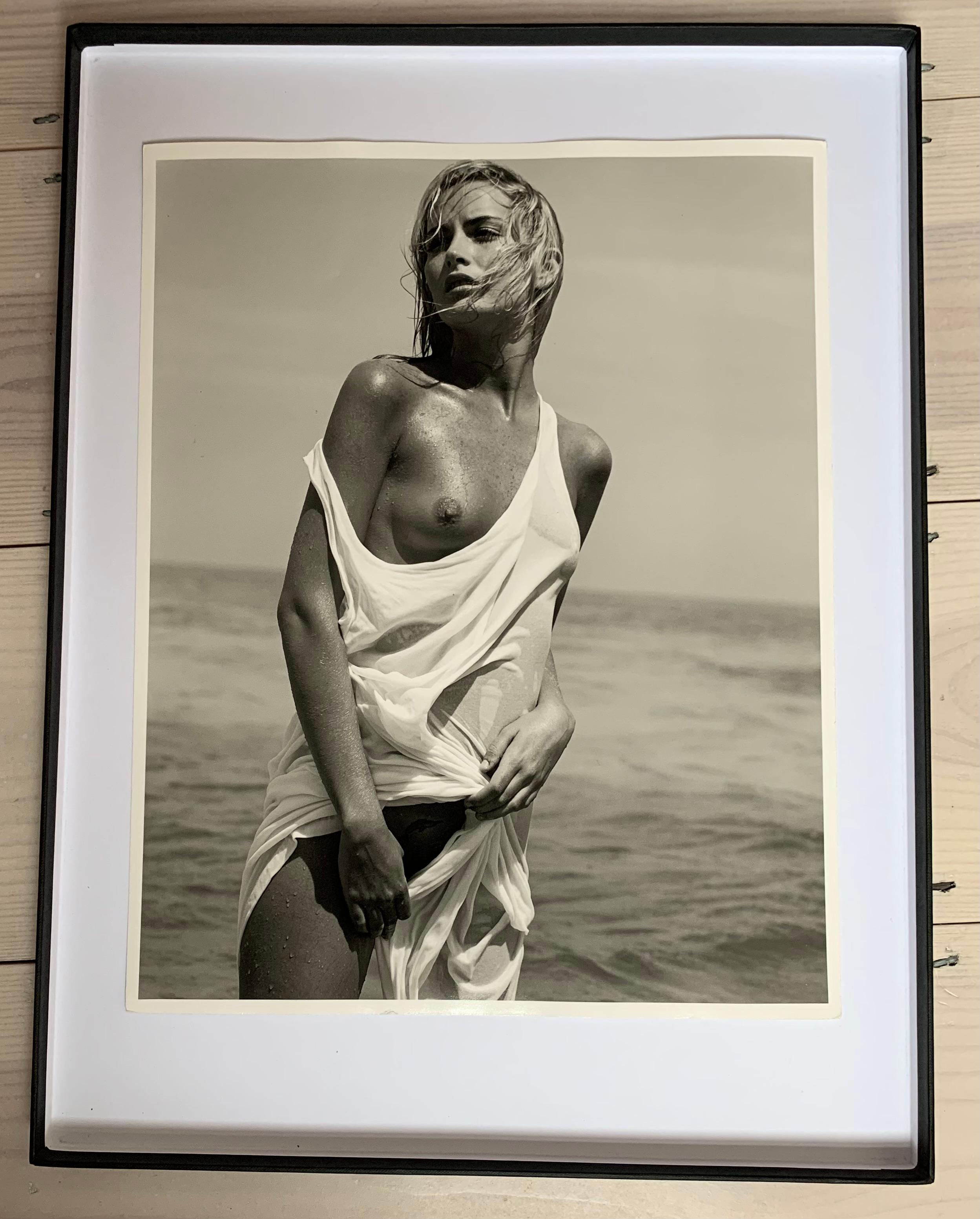 Georgina Grenville - Semi Nude - Pirelli session (1997) for the 1998 Pirelli Cal - Contemporary Photograph by Bruce Weber