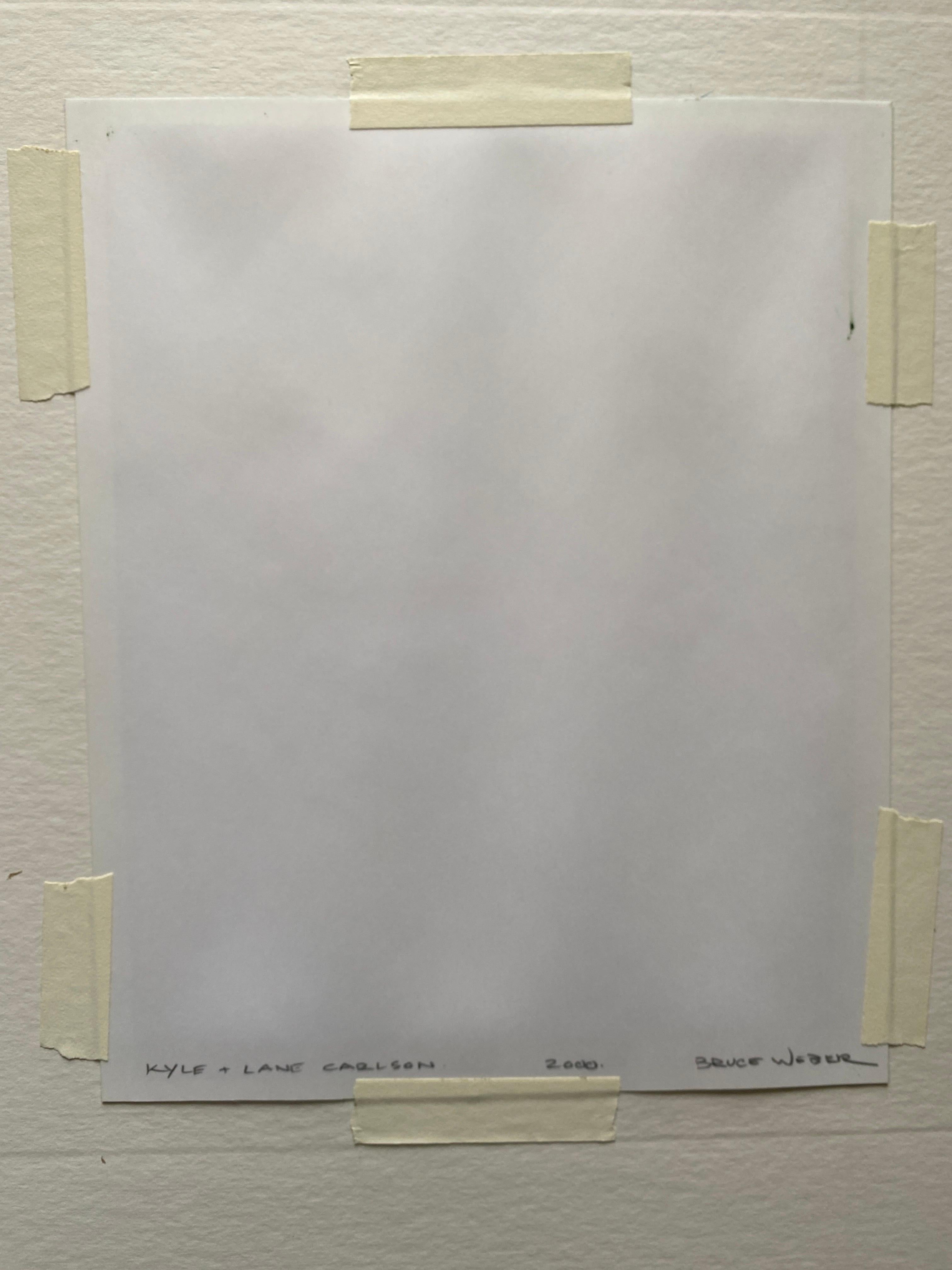 Papier Impression de Bruce Weber des Carlson Twins, 2000, ton sur ton, nu masculin mat et mat n°1   en vente