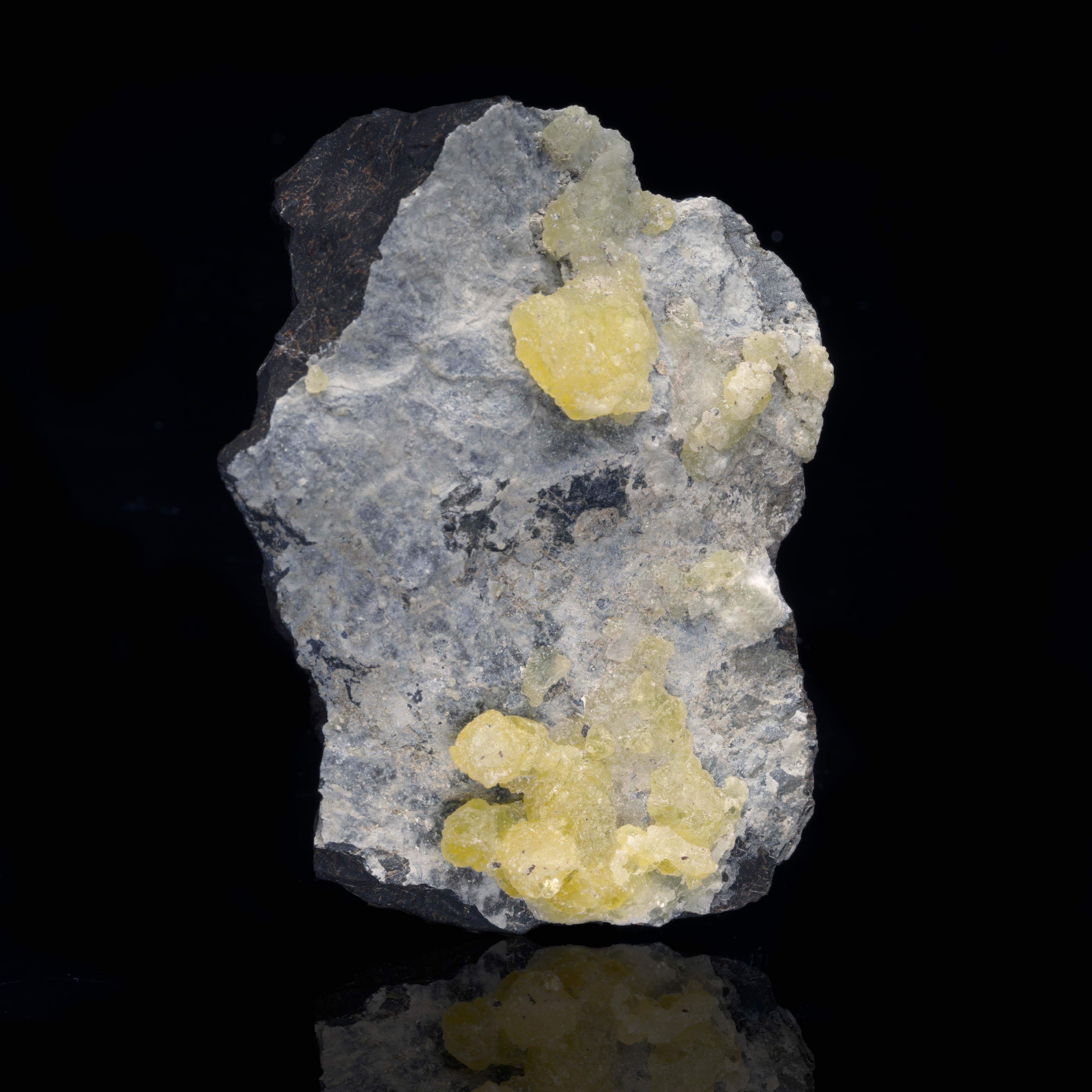 Brucite on Matrix From Pakistan In New Condition For Sale In New York, NY