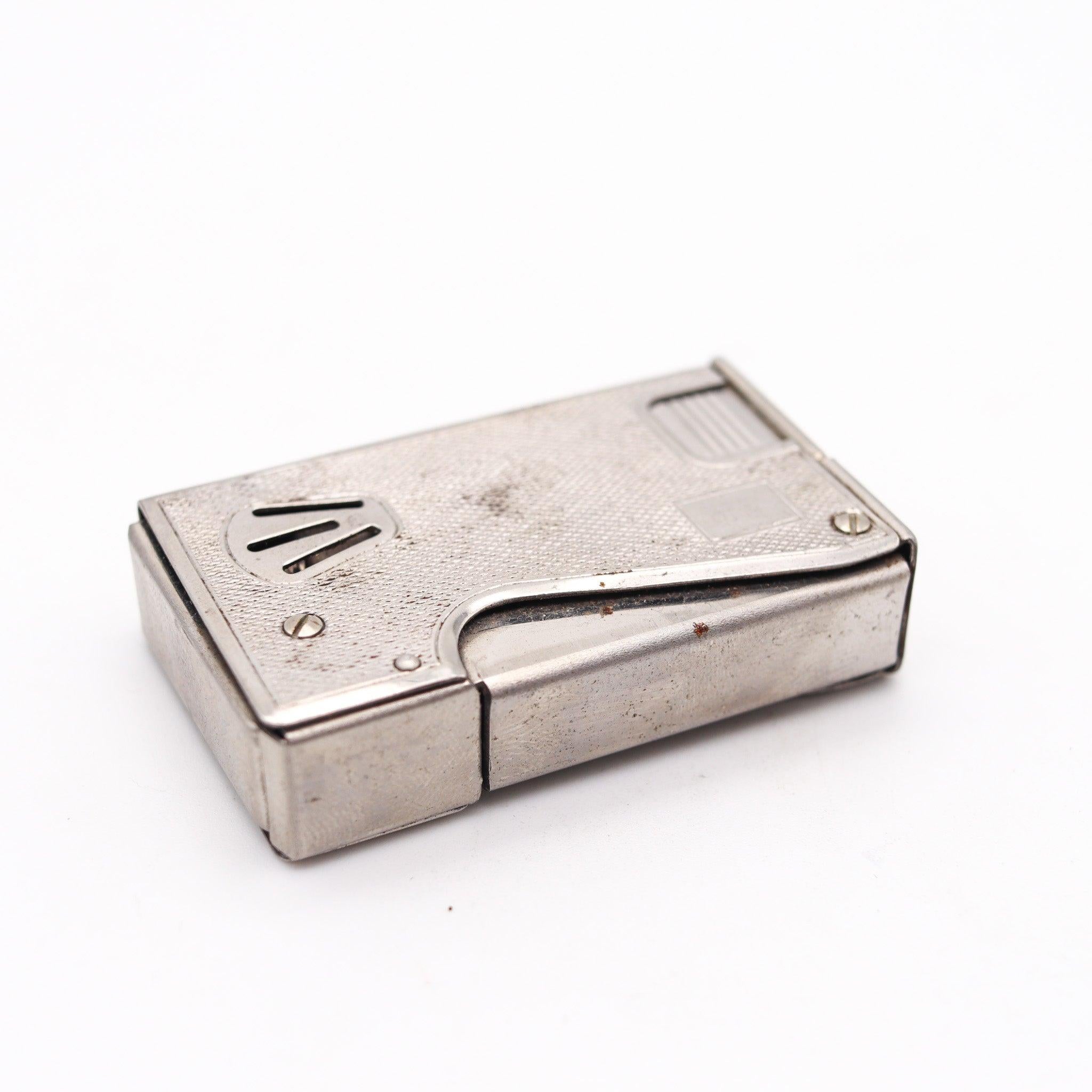 Austriaco BRUDER EISERT Austria 1950 Superior Semi Automatic Squeeze Lighter In Chromed in vendita