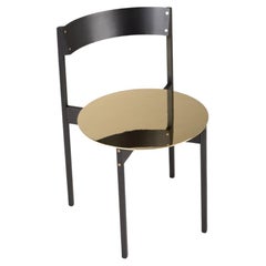 Sedia Brugola placcata in ottone di Mingardo