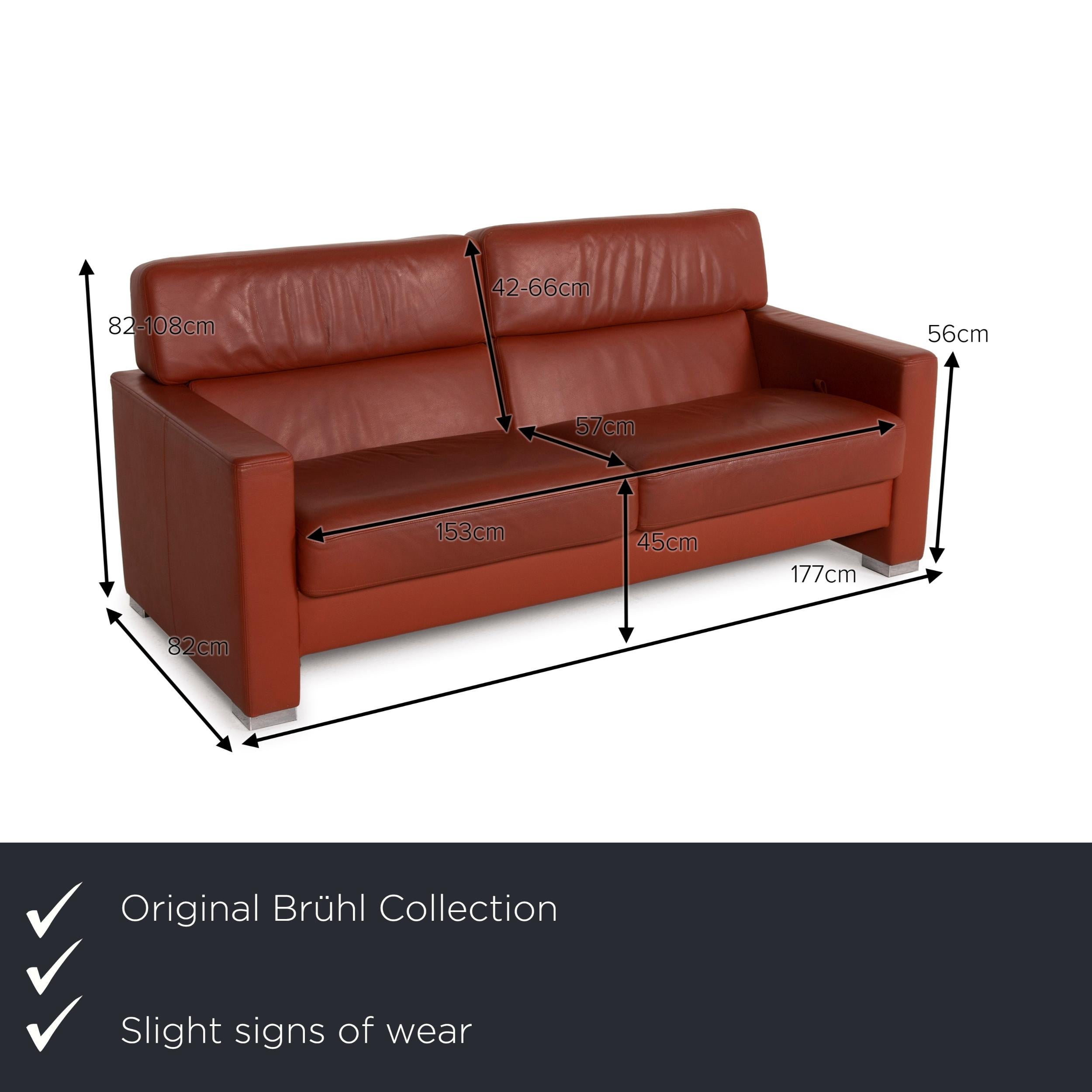 We present to you a Brühl Collection Separe leather sofa terracotta three-seater function.

Product measurements in centimeters:
 
Depth 82
Width 177
Height 82
Seat height 45
Rest height 56
Seat depth 57
Seat width 153
Back height 42.
 
