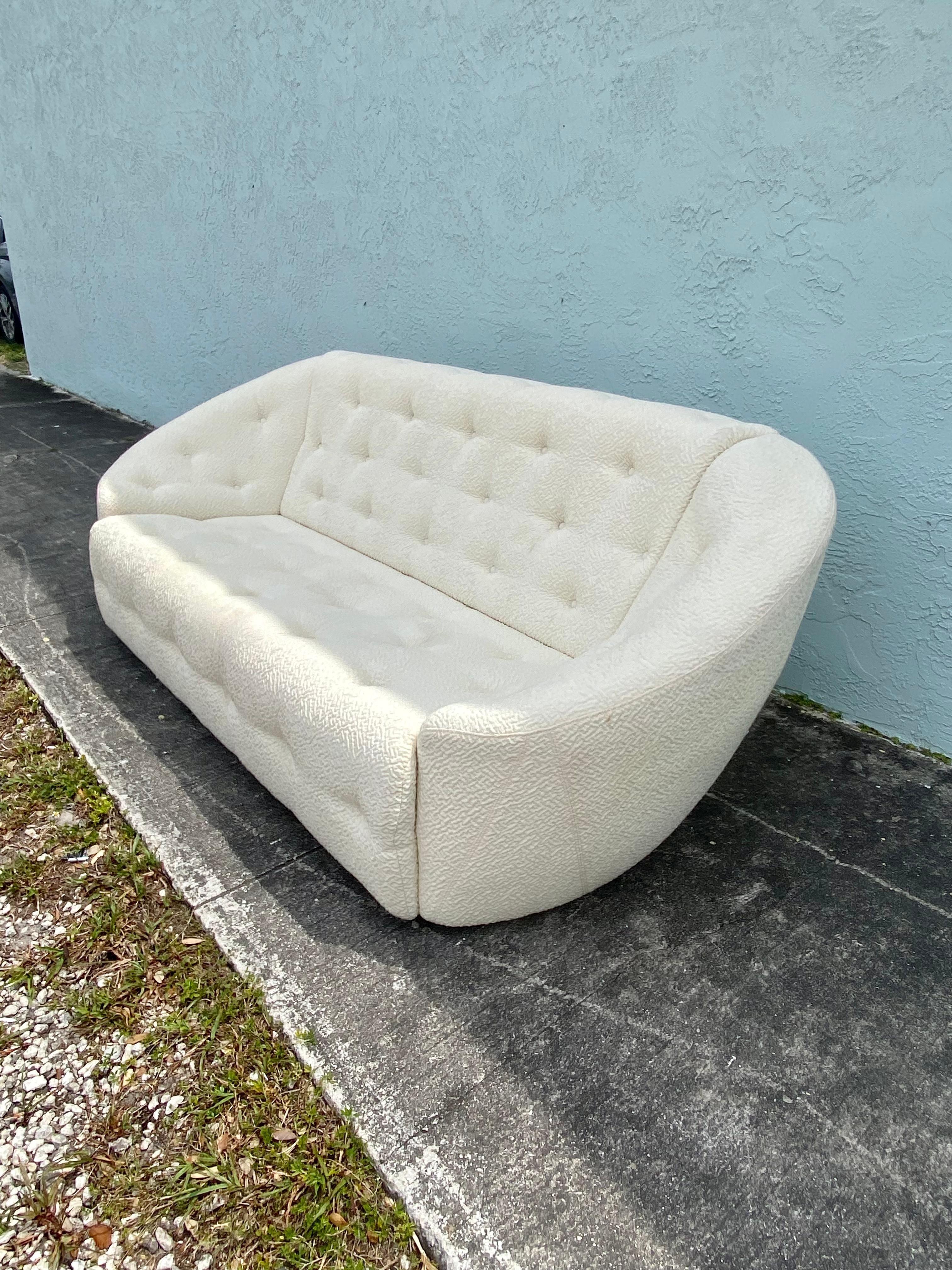 Brühl German Cream Curved Sofa  In Good Condition For Sale In Fort Lauderdale, FL