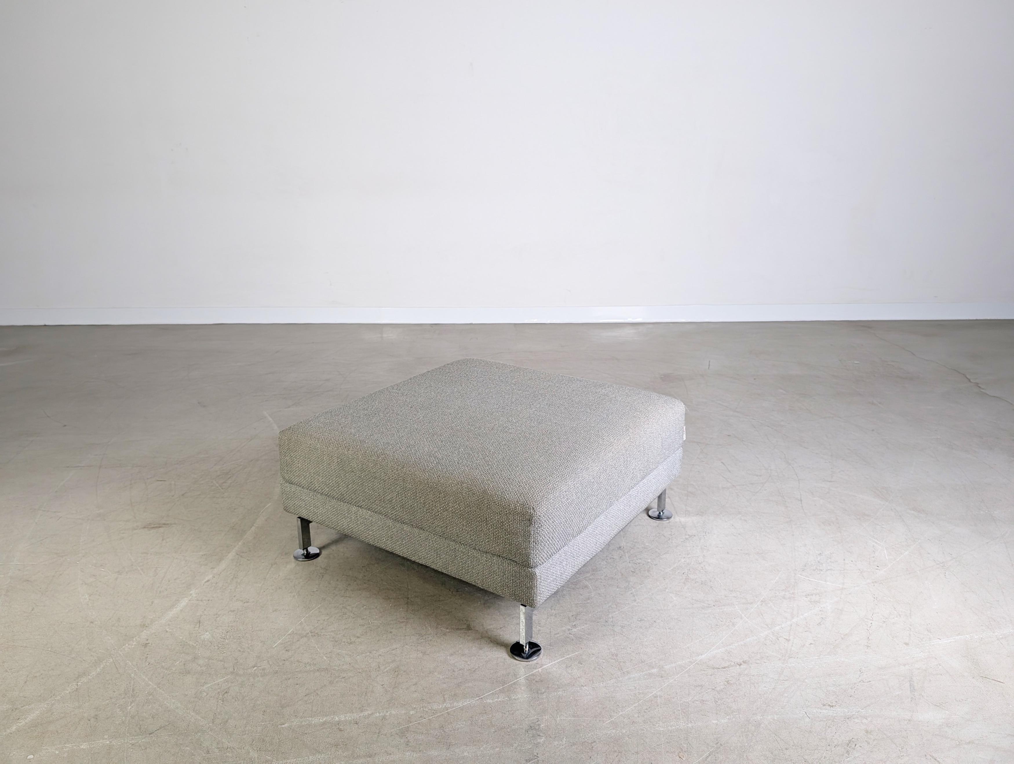 Allemand Brühl Moule large Hocker Ottoman Fußablage Fußhocker grau en vente