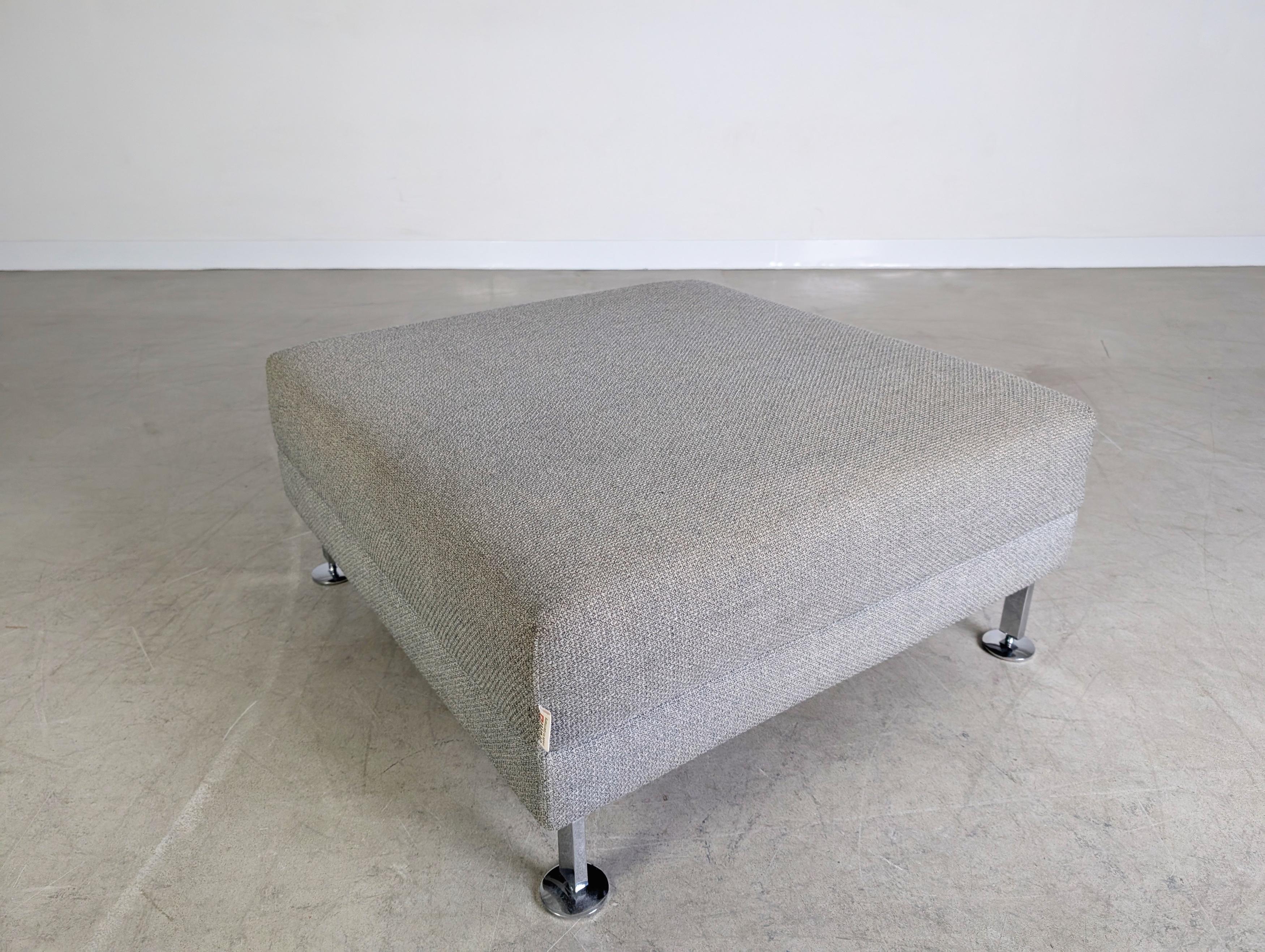 Acier Brühl Moule large Hocker Ottoman Fußablage Fußhocker grau en vente