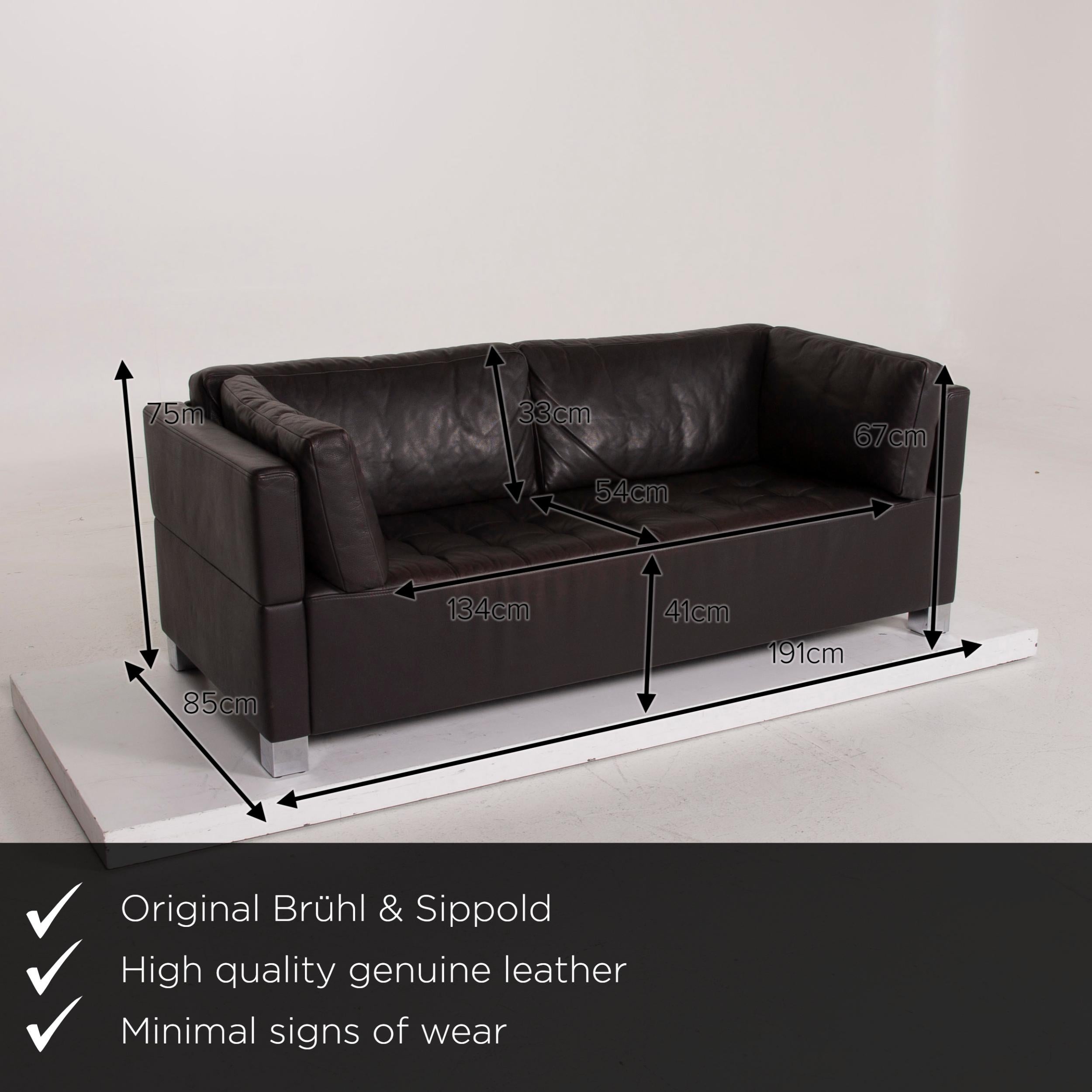We present to you a Brühl & Sippold Carrée leather sofa black three-seat.


 Product measurements in centimeters:
 

Depth 85
Width 191
Height 75
Seat height 41
Rest height 67
Seat depth 54
Seat width 134
Back height 33.
 
