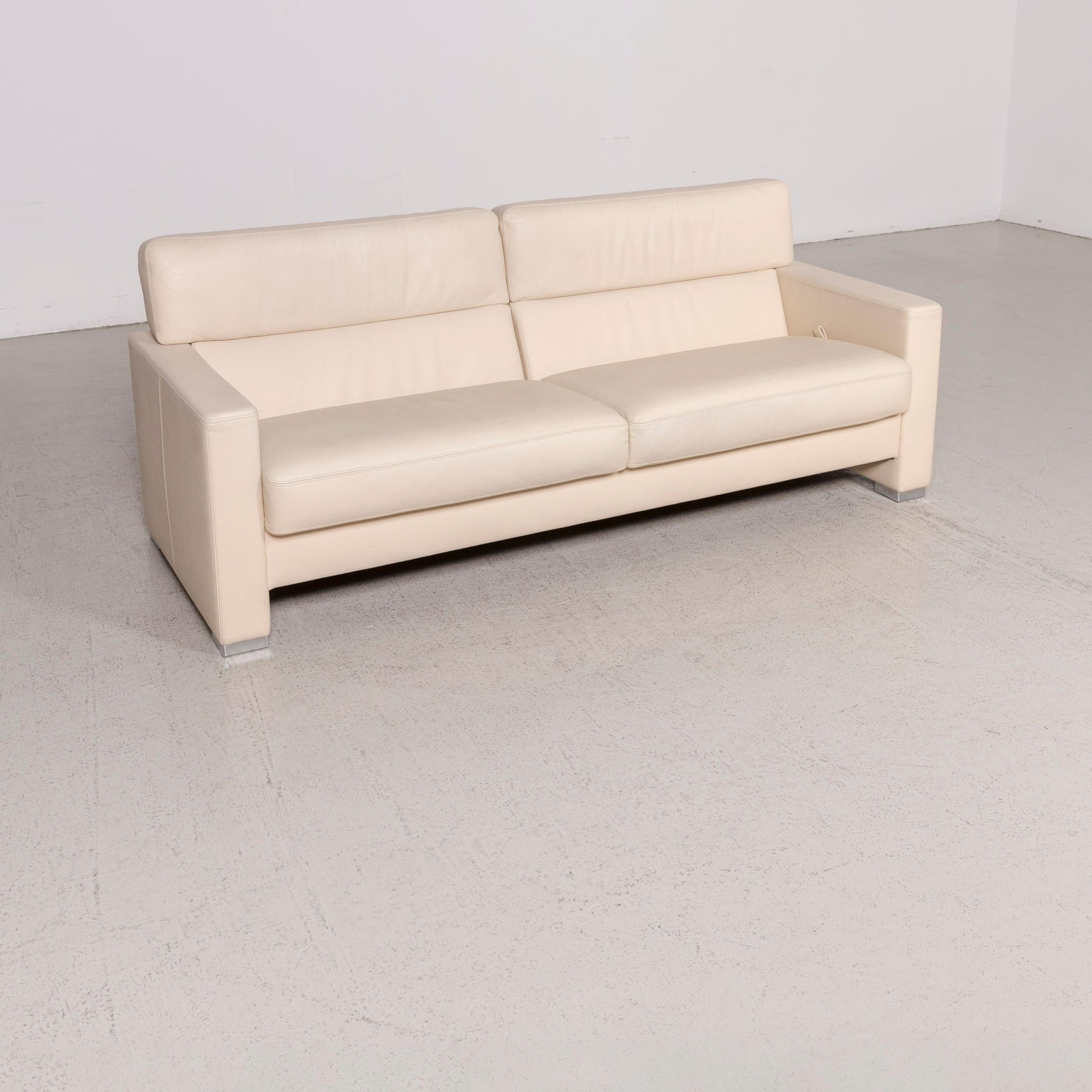 We bring to you a Brühl & Sippold designer leather sofa Beige three-seat real leather couch.

Product measurements in centimeters:

Depth 85
Width 200
Height 80
Seat-height 40
Rest-height 55
Seat-depth 50
Seat-width 170
Back-height 55.
  