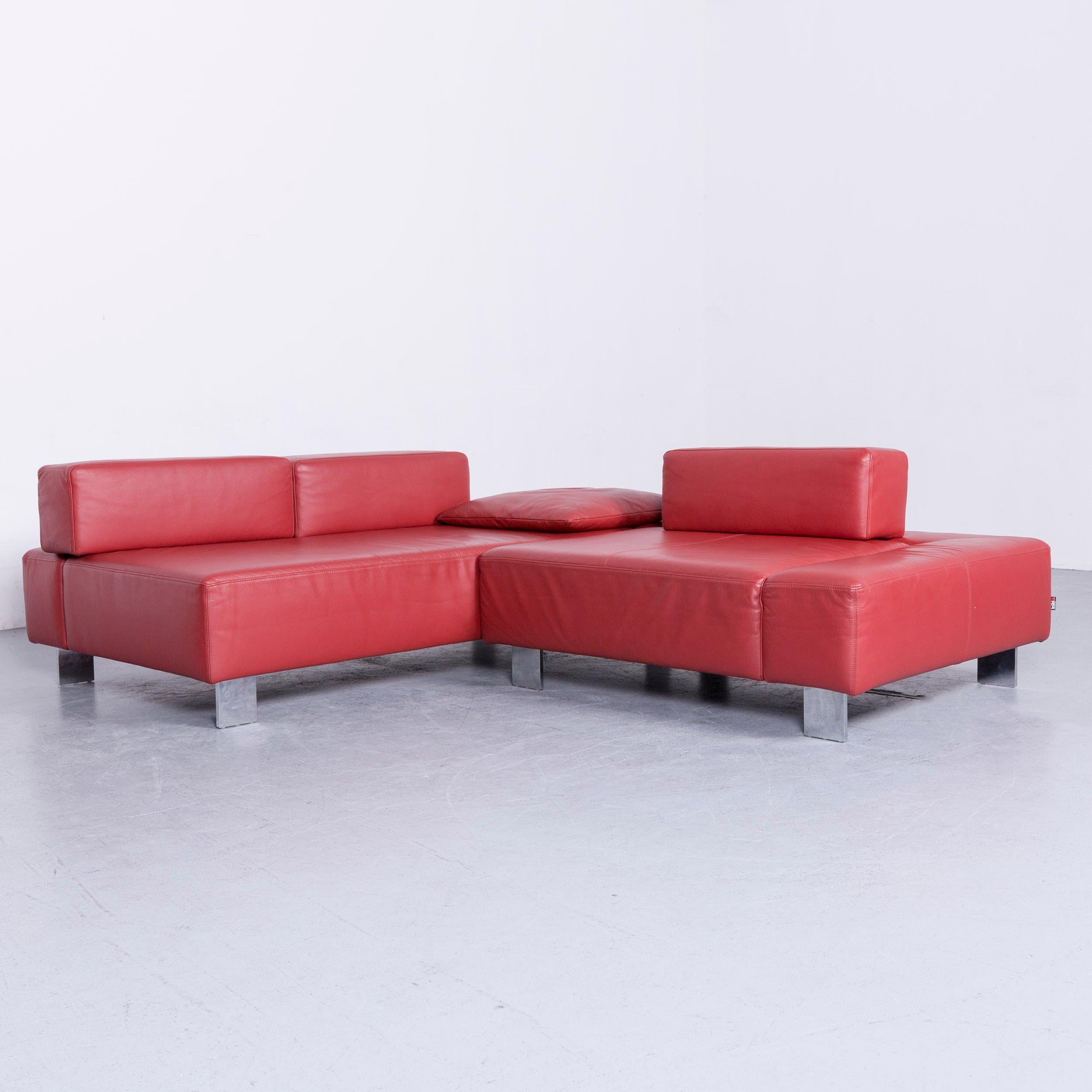 We bring to you an Brühl & Sippold fields designer sofa red leather corner sofa with function.










 