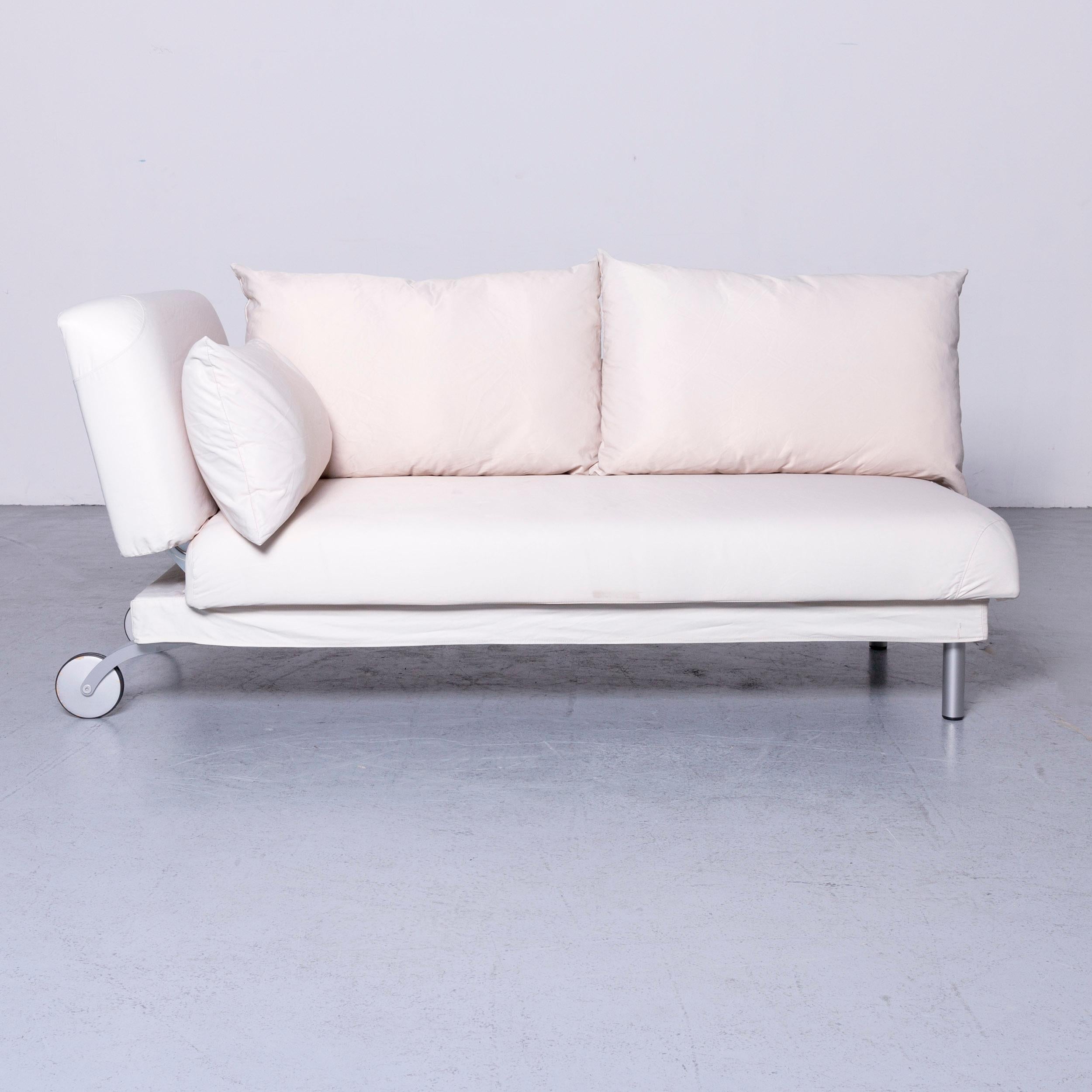 We bring to you an Brühl & Sippold four-two designer sofa white fabric with function.










 
