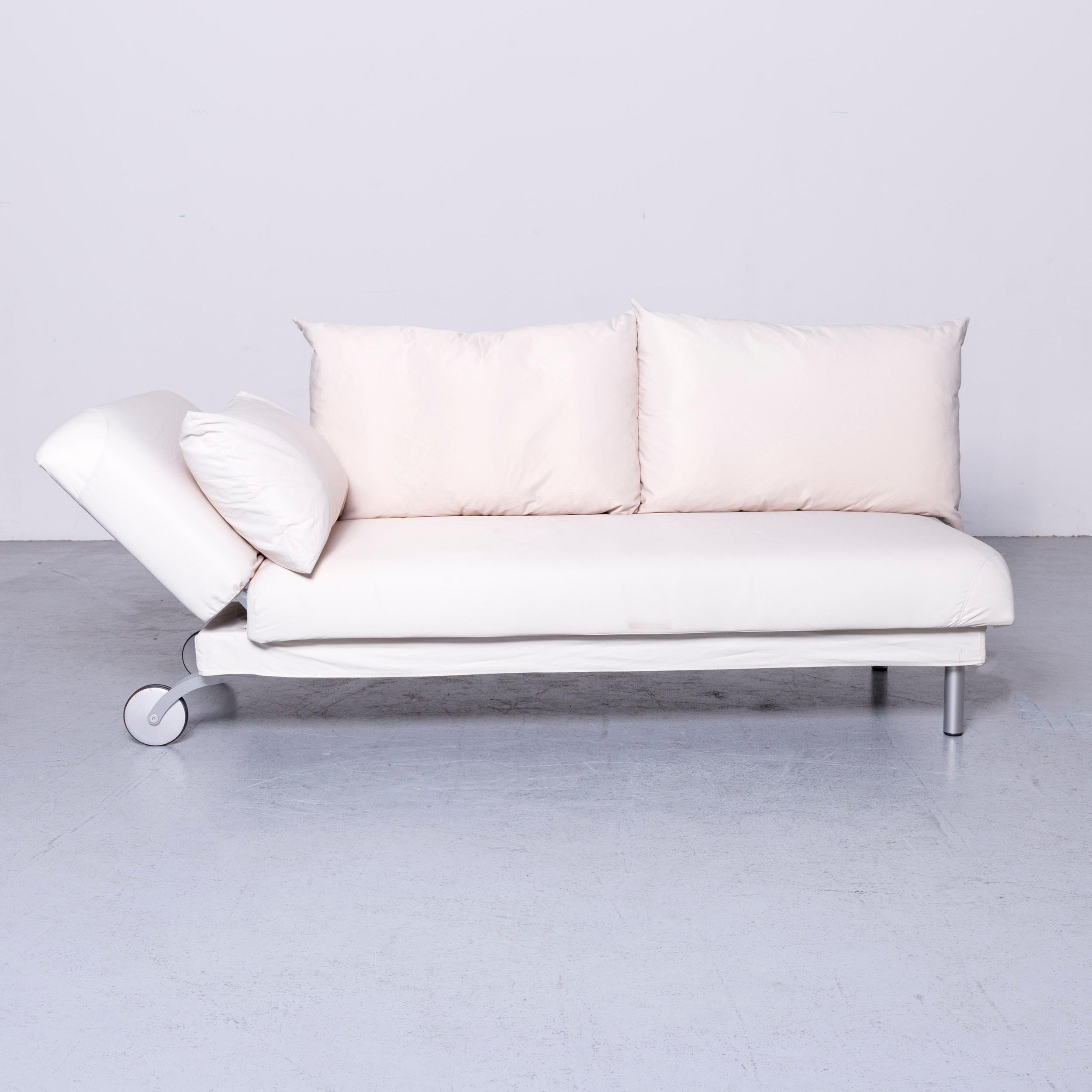 Brühl & Sippold Four-Two Designer Sofa White Fabric with Function In Good Condition In Cologne, DE
