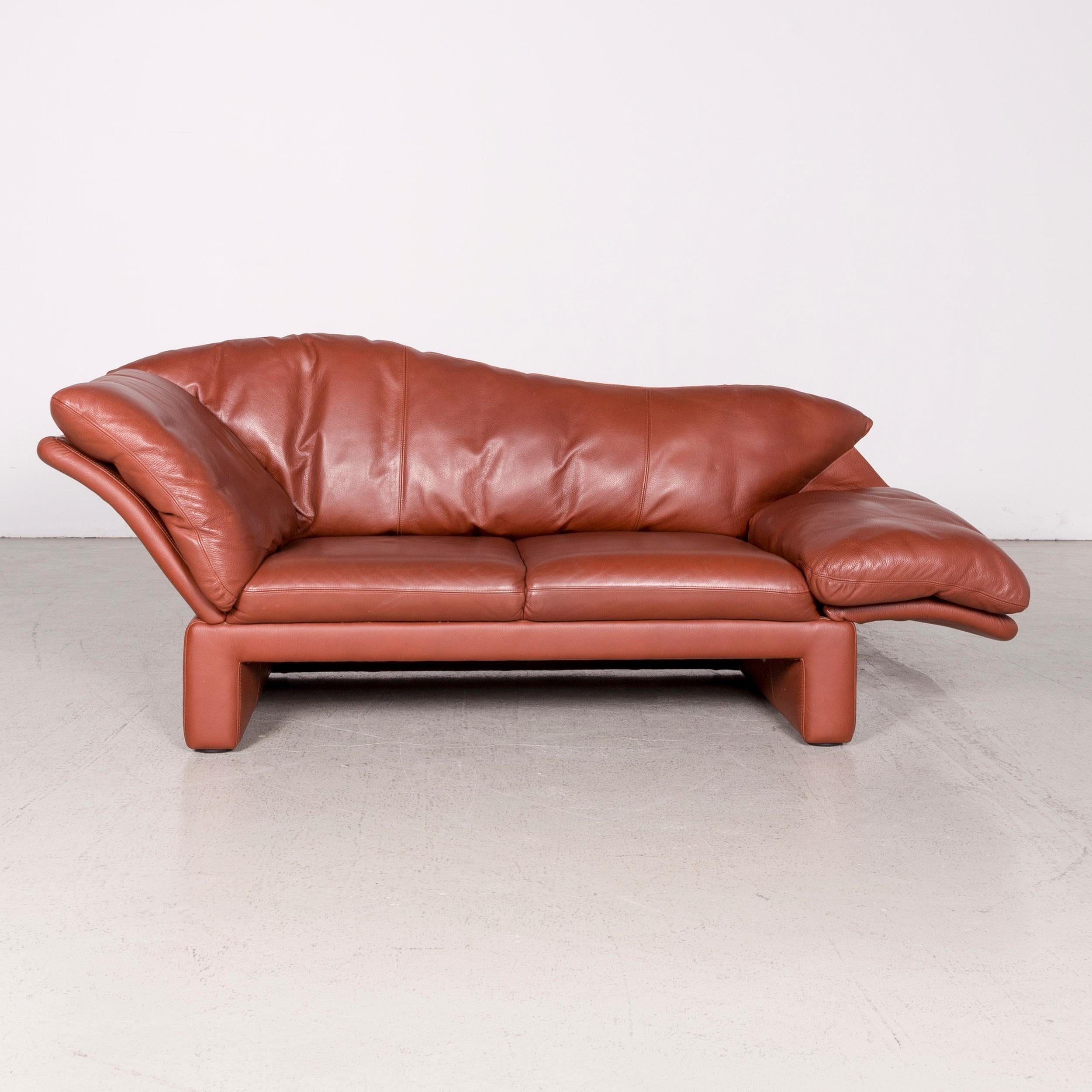 Brühl & Sippold Prelude Designer Ledersofa Rot Echtes Leder Zweisitzer (Deutsch) im Angebot