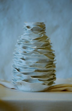 Bruma Sculptural Vessel in Ceramic by Julius Nobre